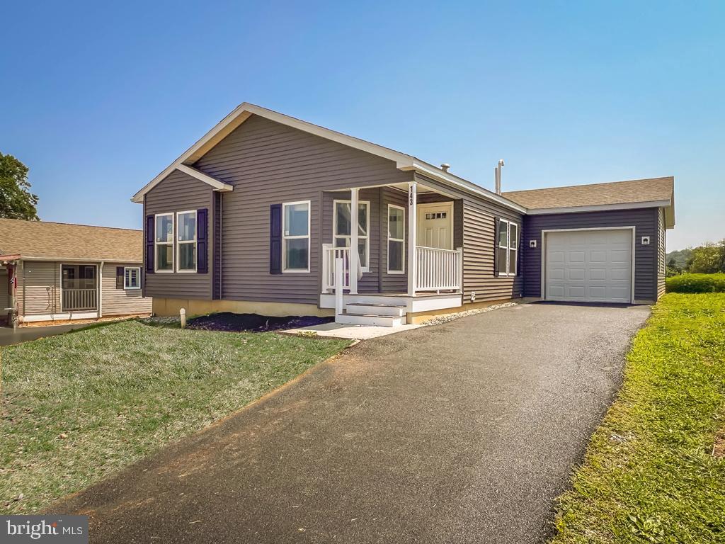 LINDALE VILLAGE - Residential