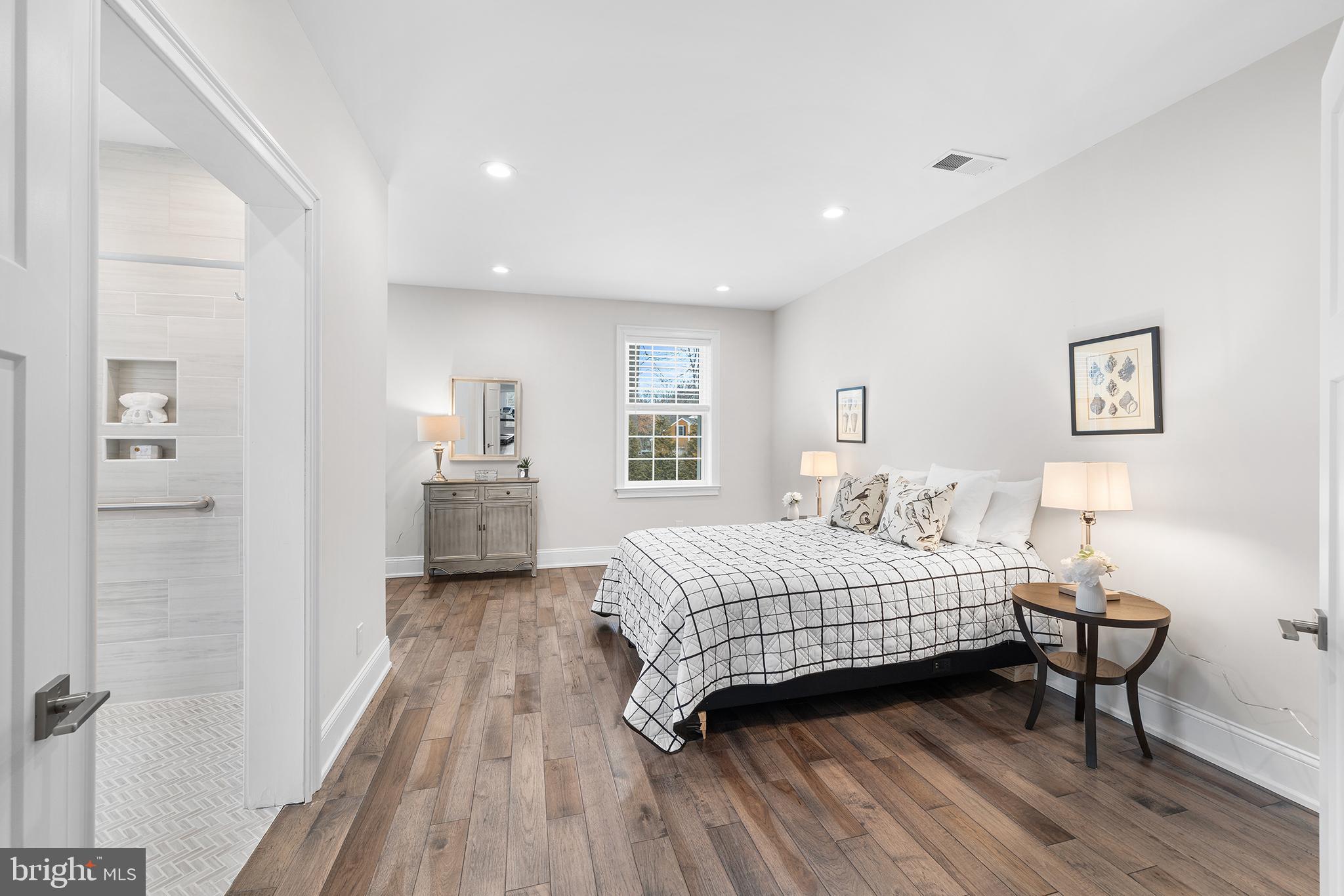 ROCKY HILL - Residential