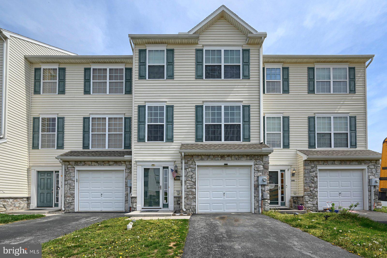 JACKSON HEIGHTS - Residential