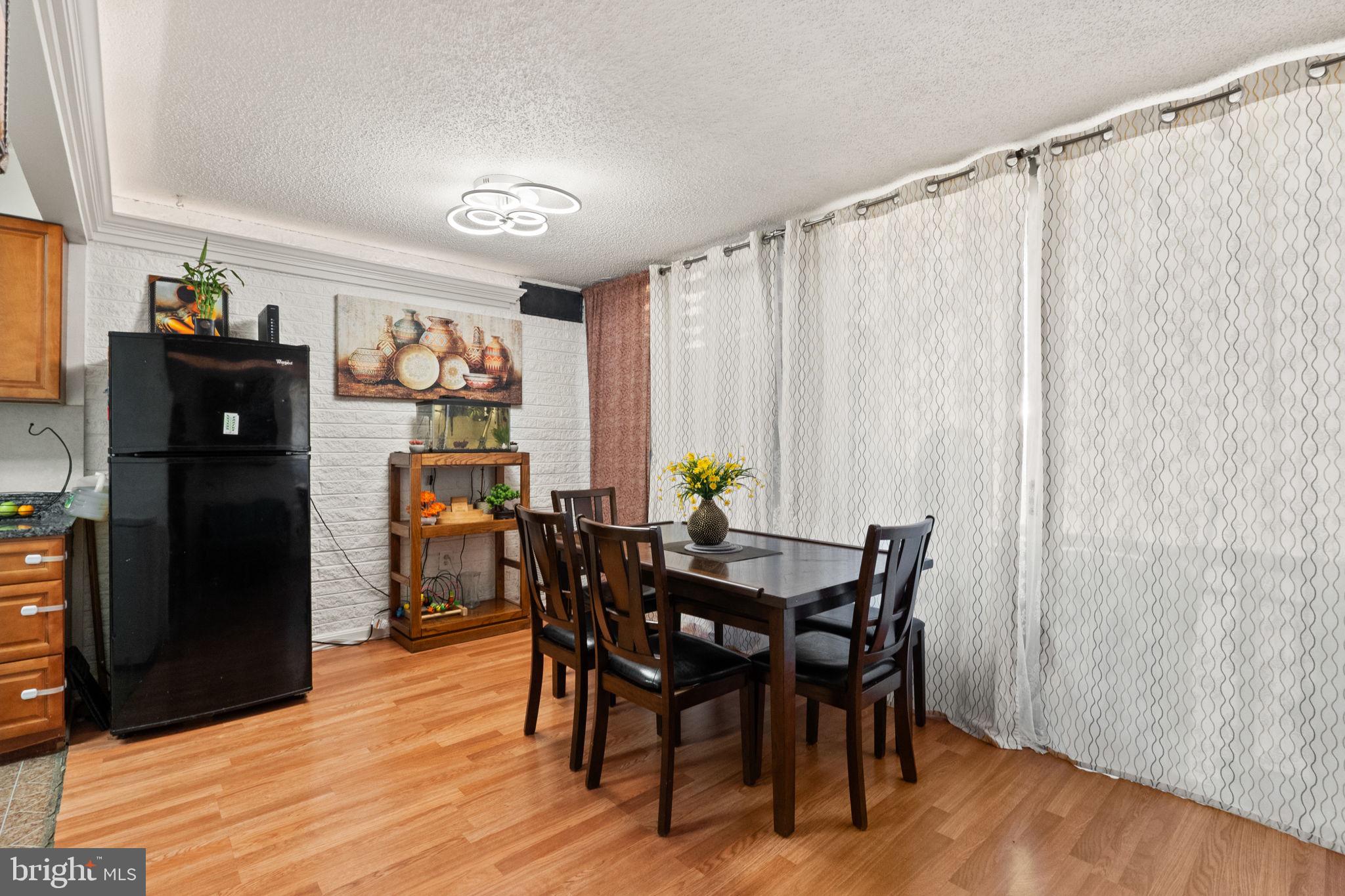 PRESIDENTIAL PARK - Residential