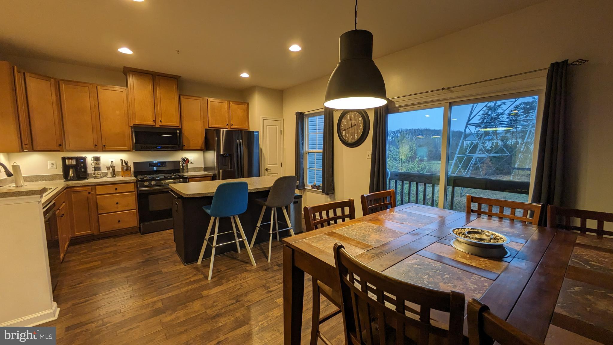 PINE RIDGE CROSSING - Residential