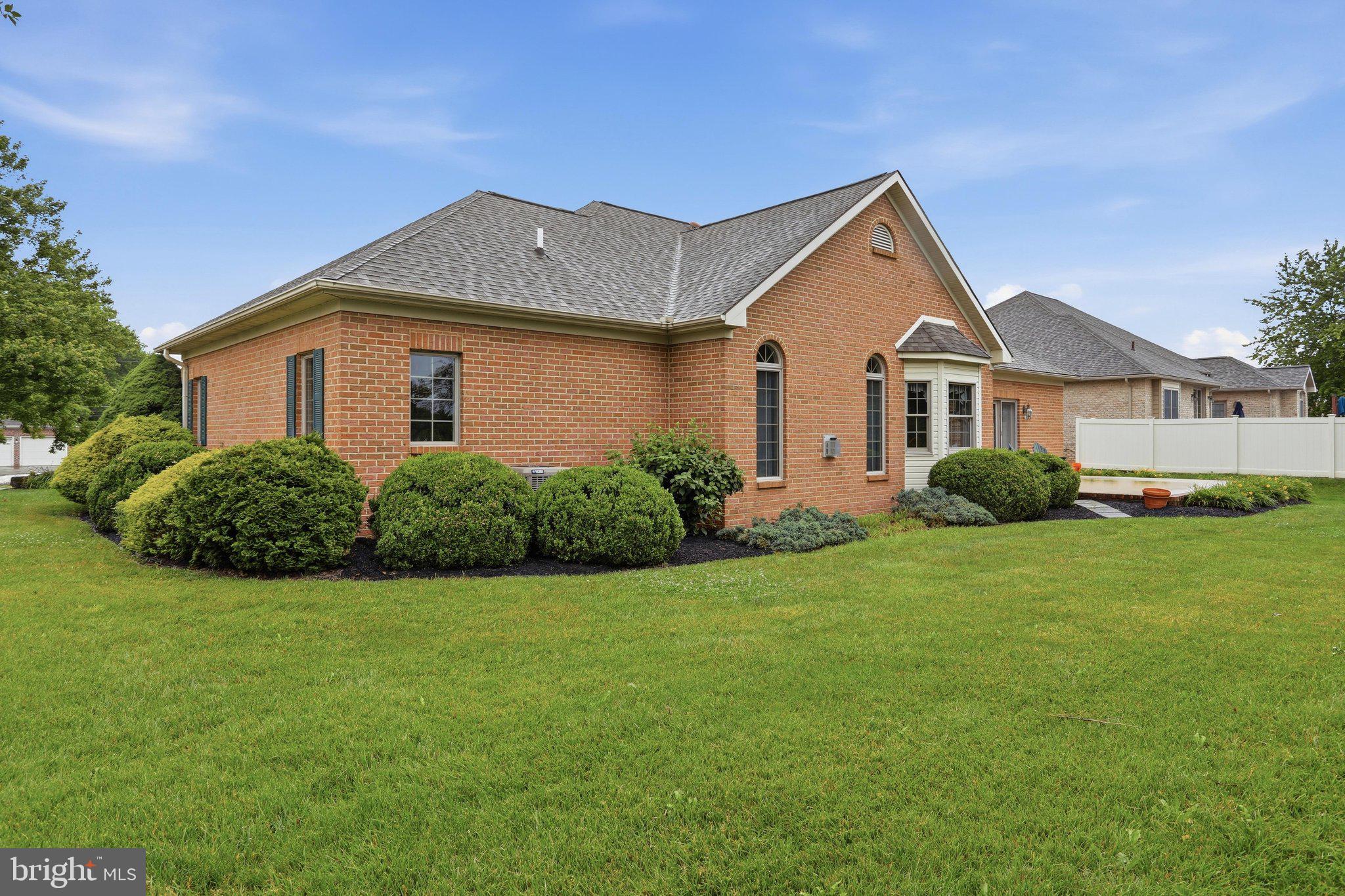 MAPLE VALLEY ESTATES - Residential