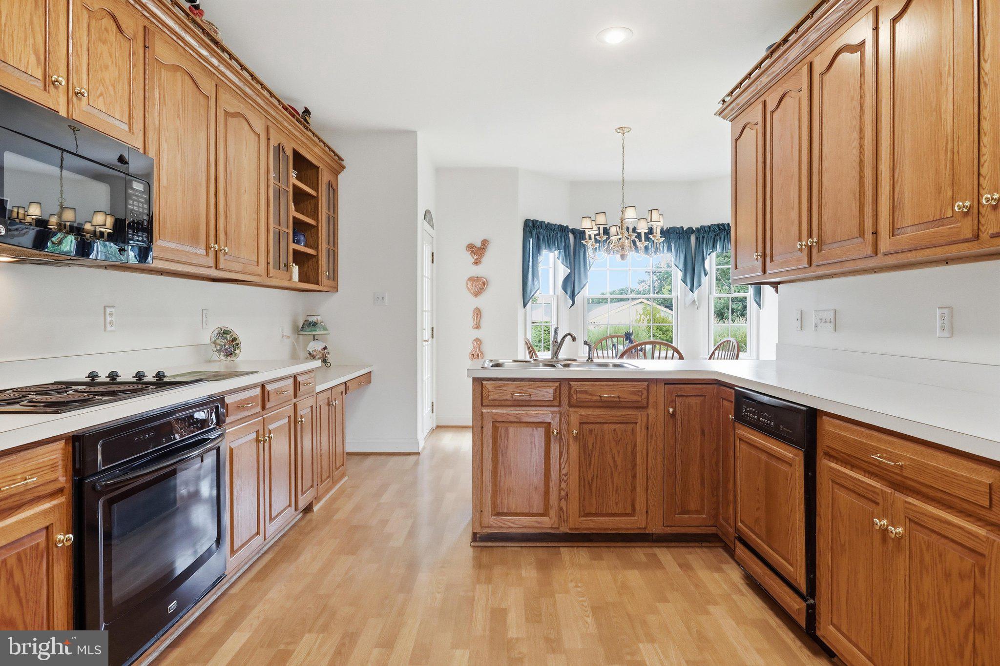 MAPLE VALLEY ESTATES - Residential