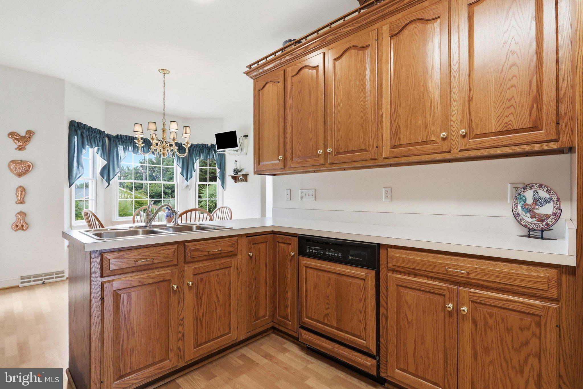 MAPLE VALLEY ESTATES - Residential