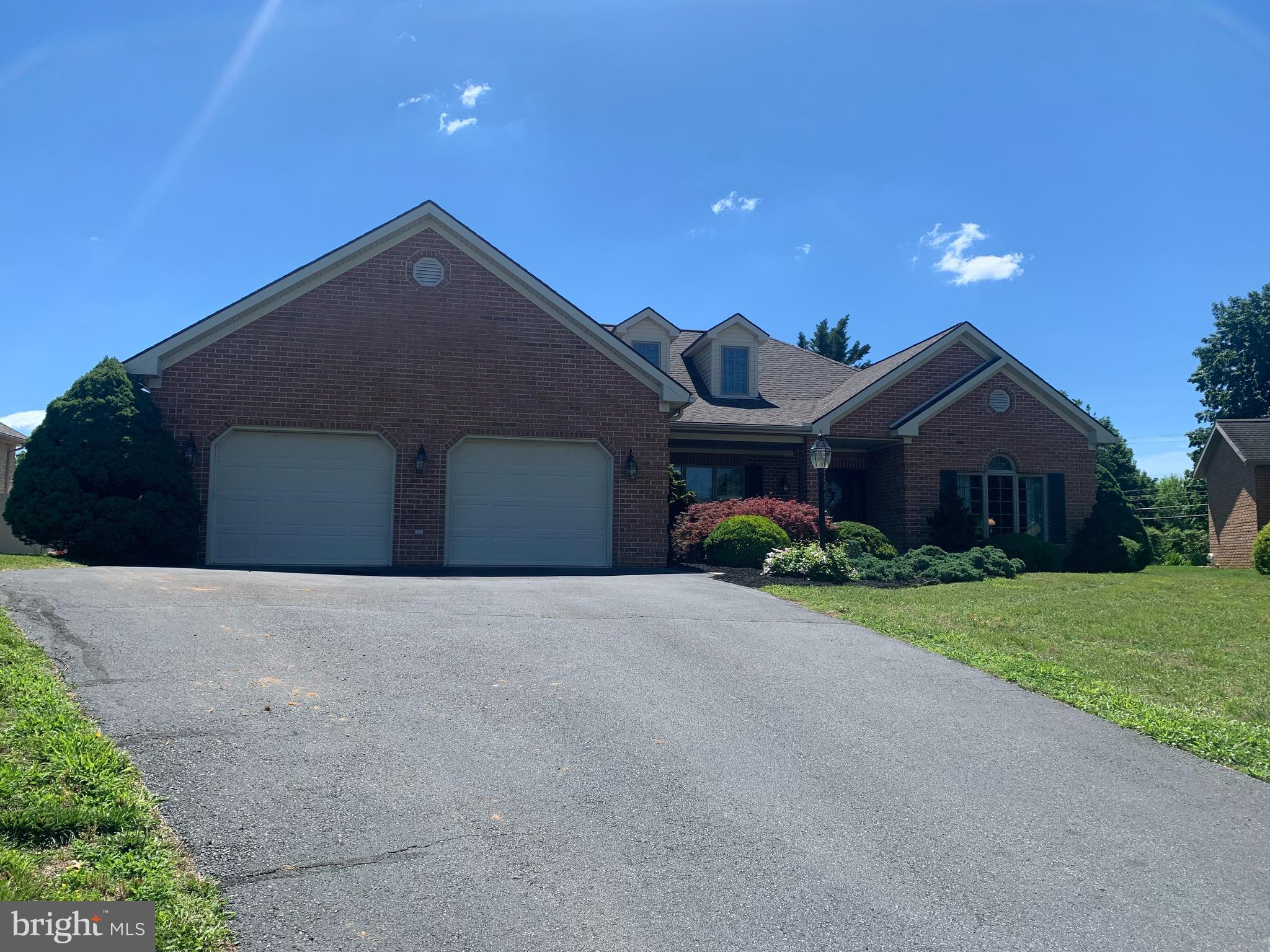 MAPLE VALLEY ESTATES - Residential