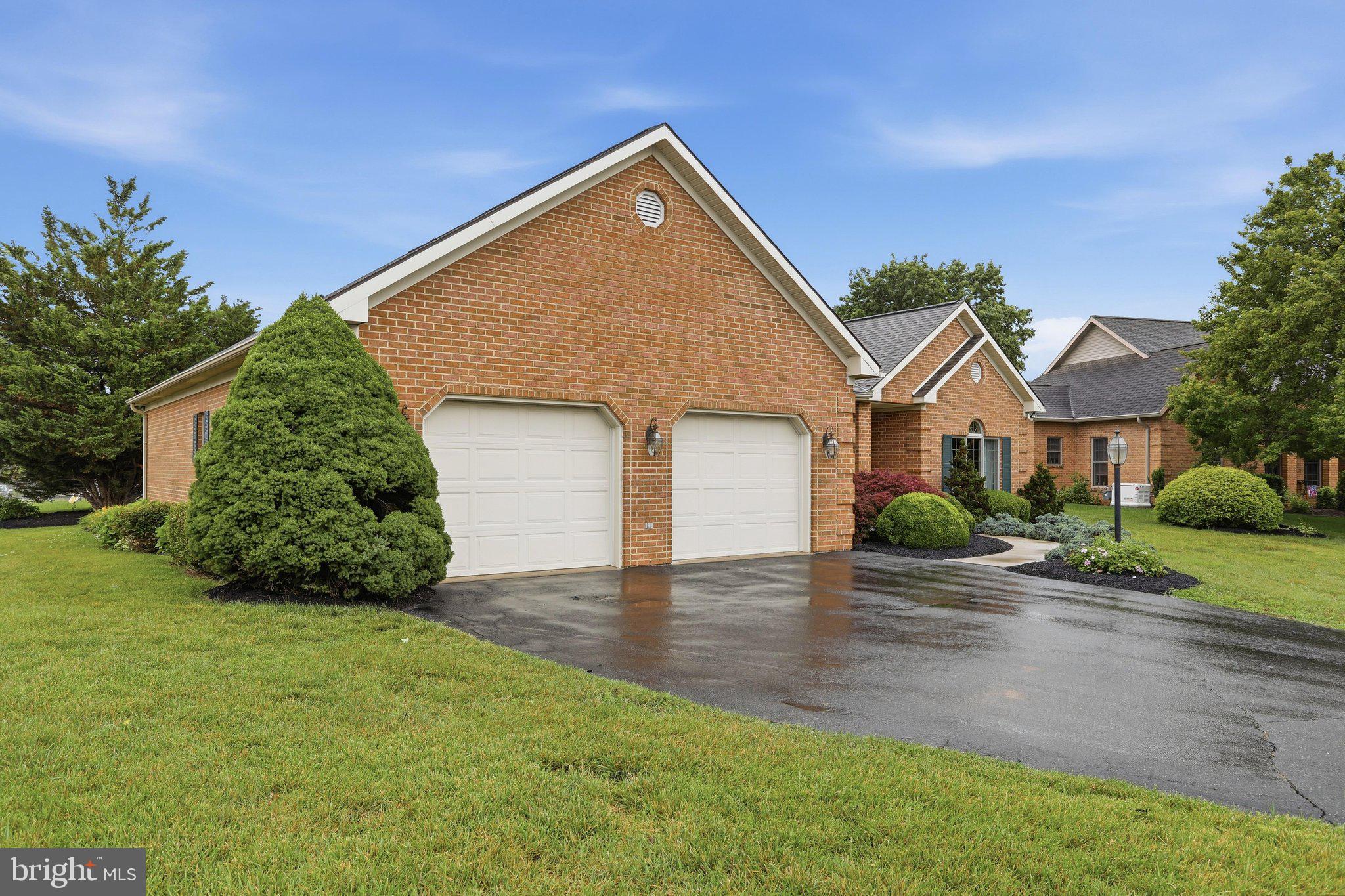 MAPLE VALLEY ESTATES - Residential