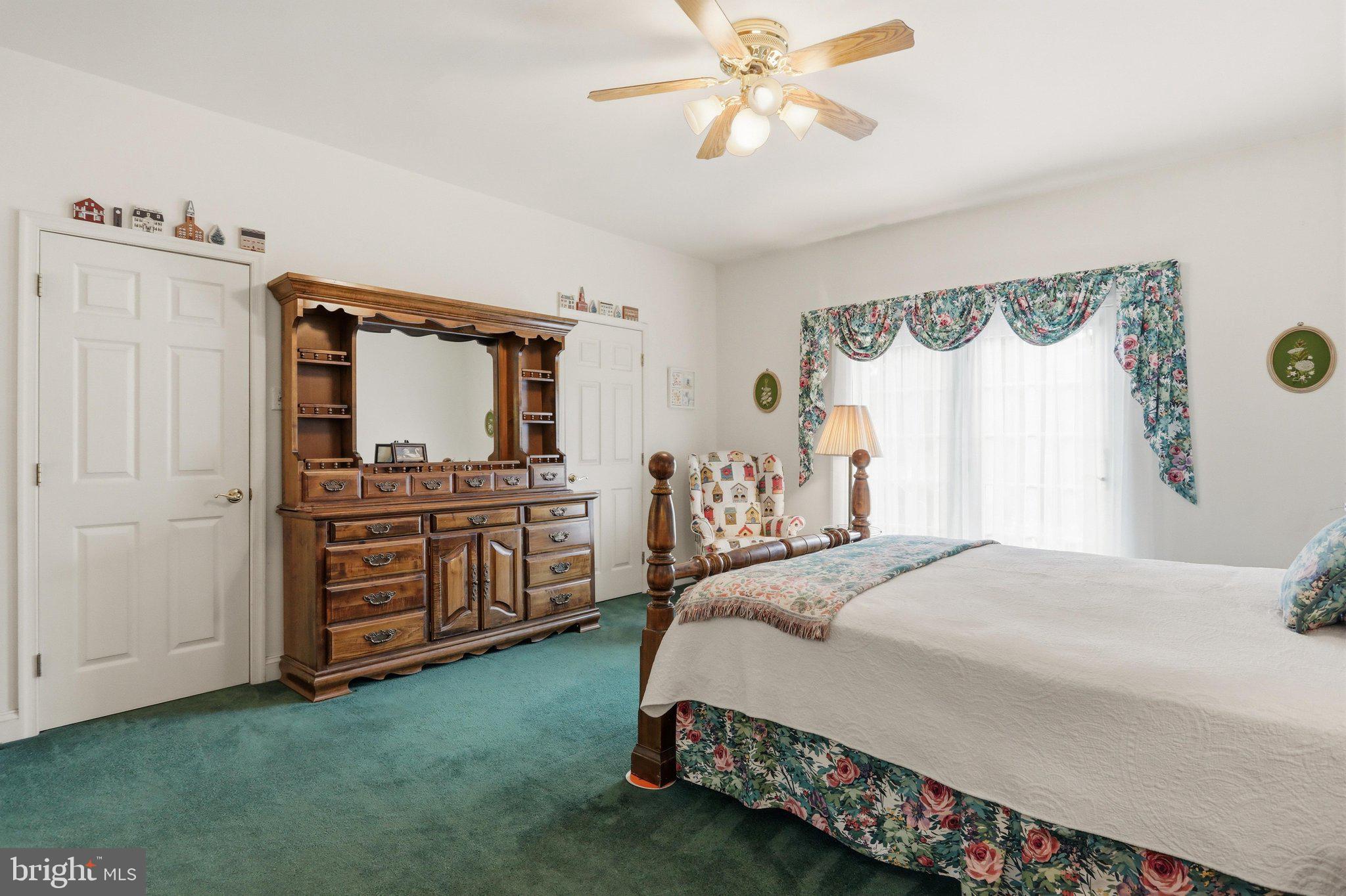 MAPLE VALLEY ESTATES - Residential