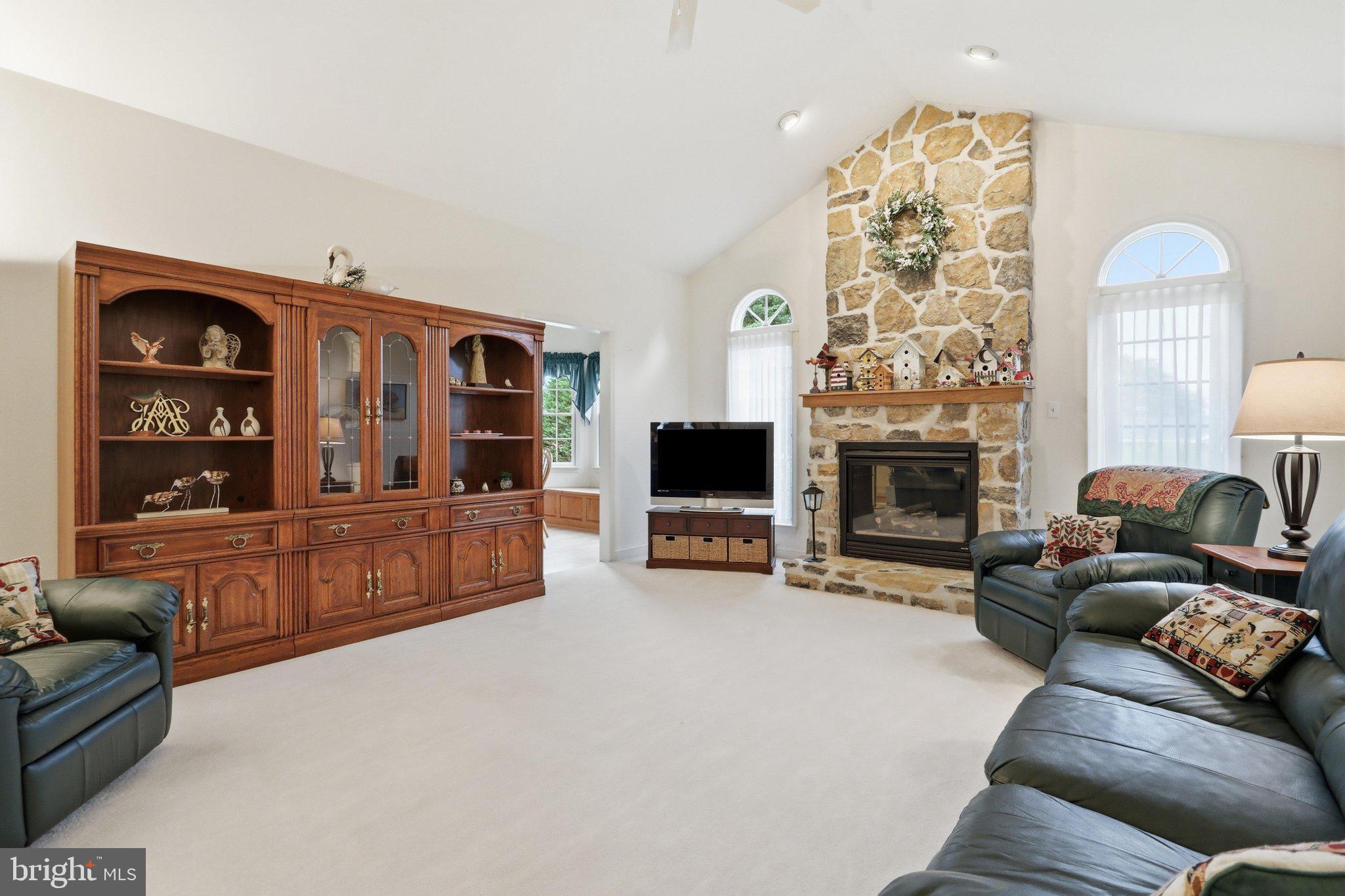 MAPLE VALLEY ESTATES - Residential