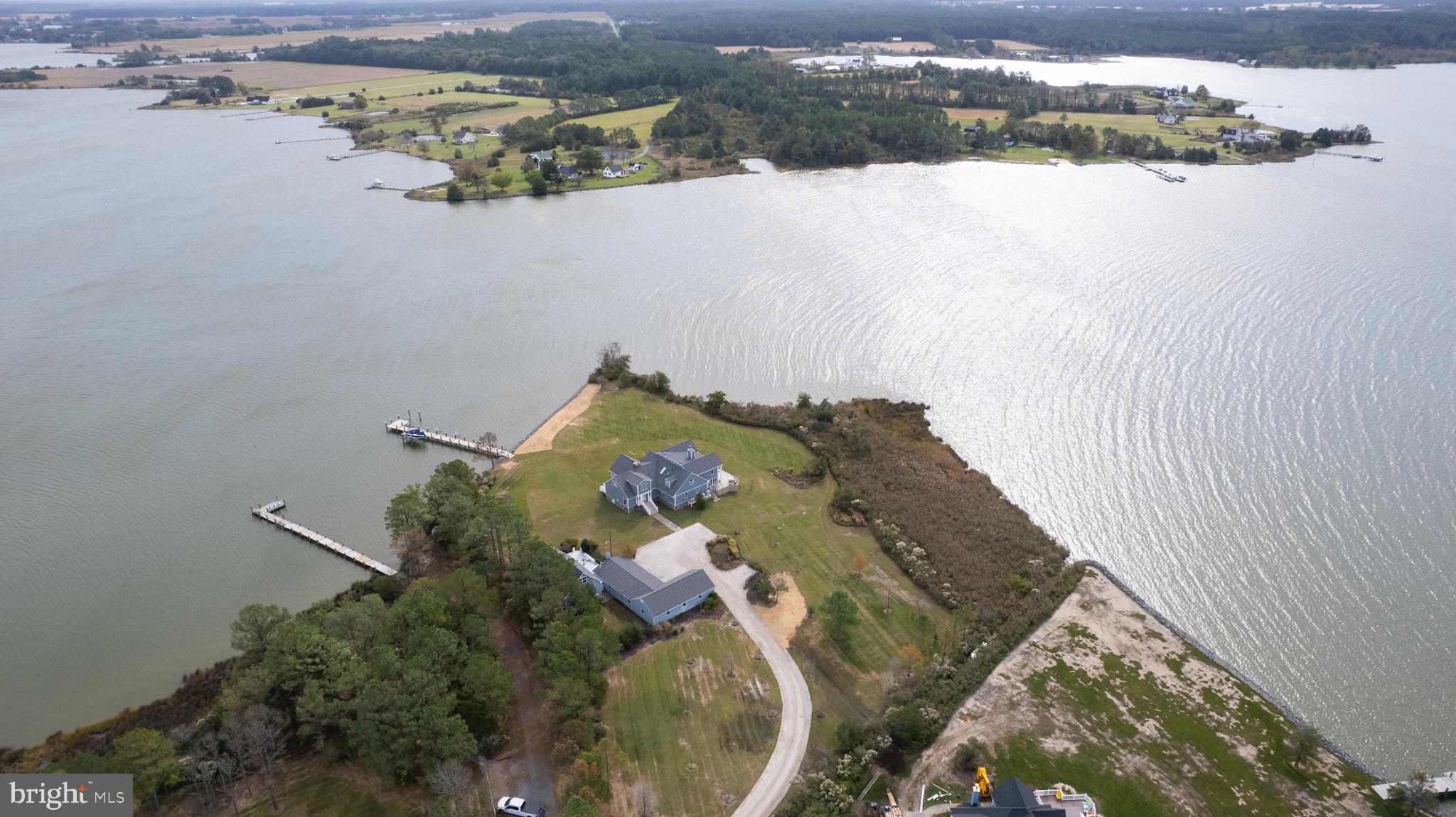 HERON HARBOR - Residential