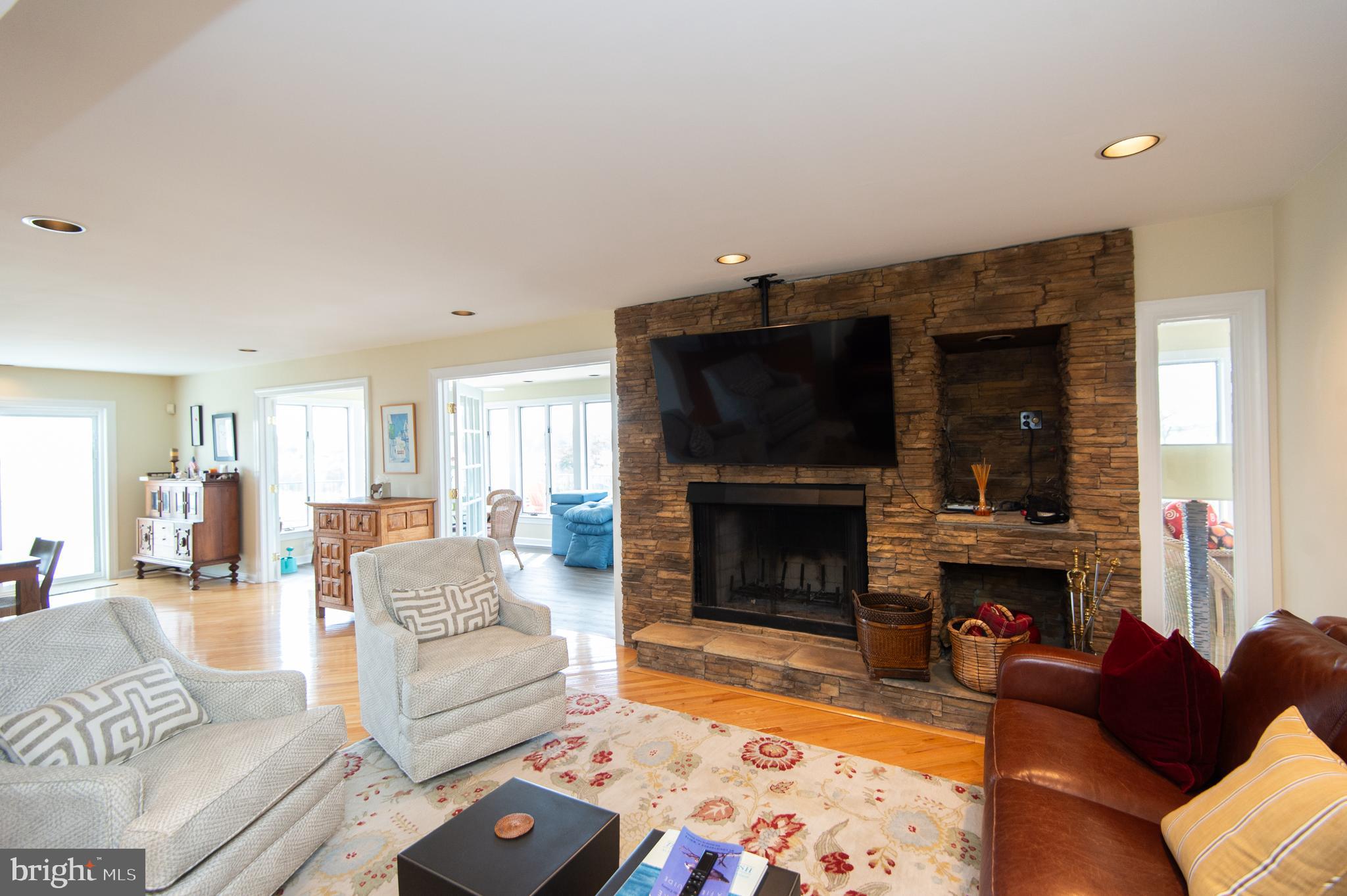 HERON HARBOR - Residential