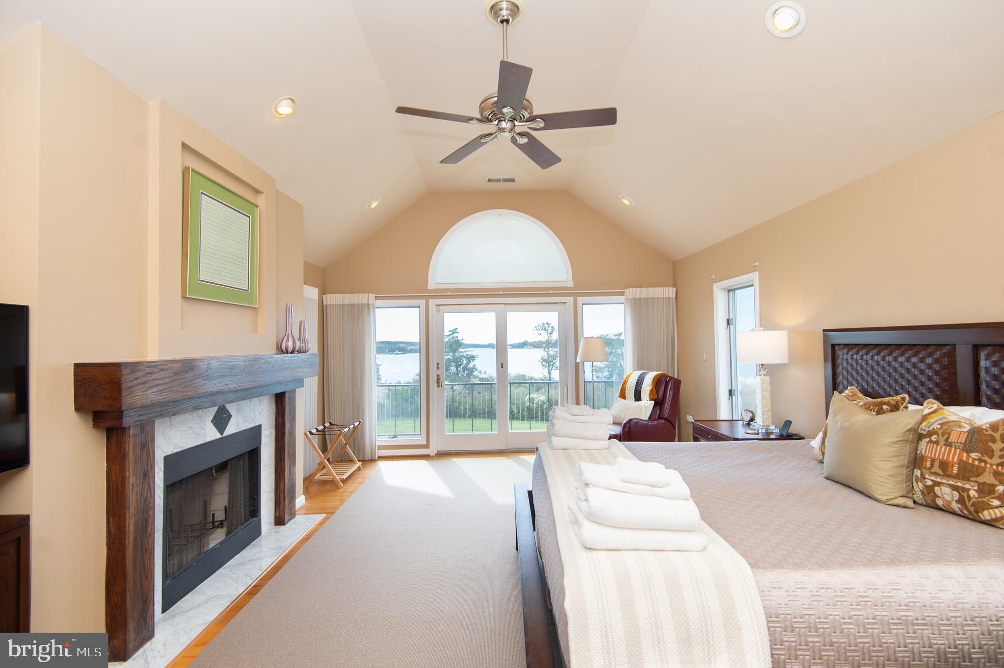 HERON HARBOR - Residential