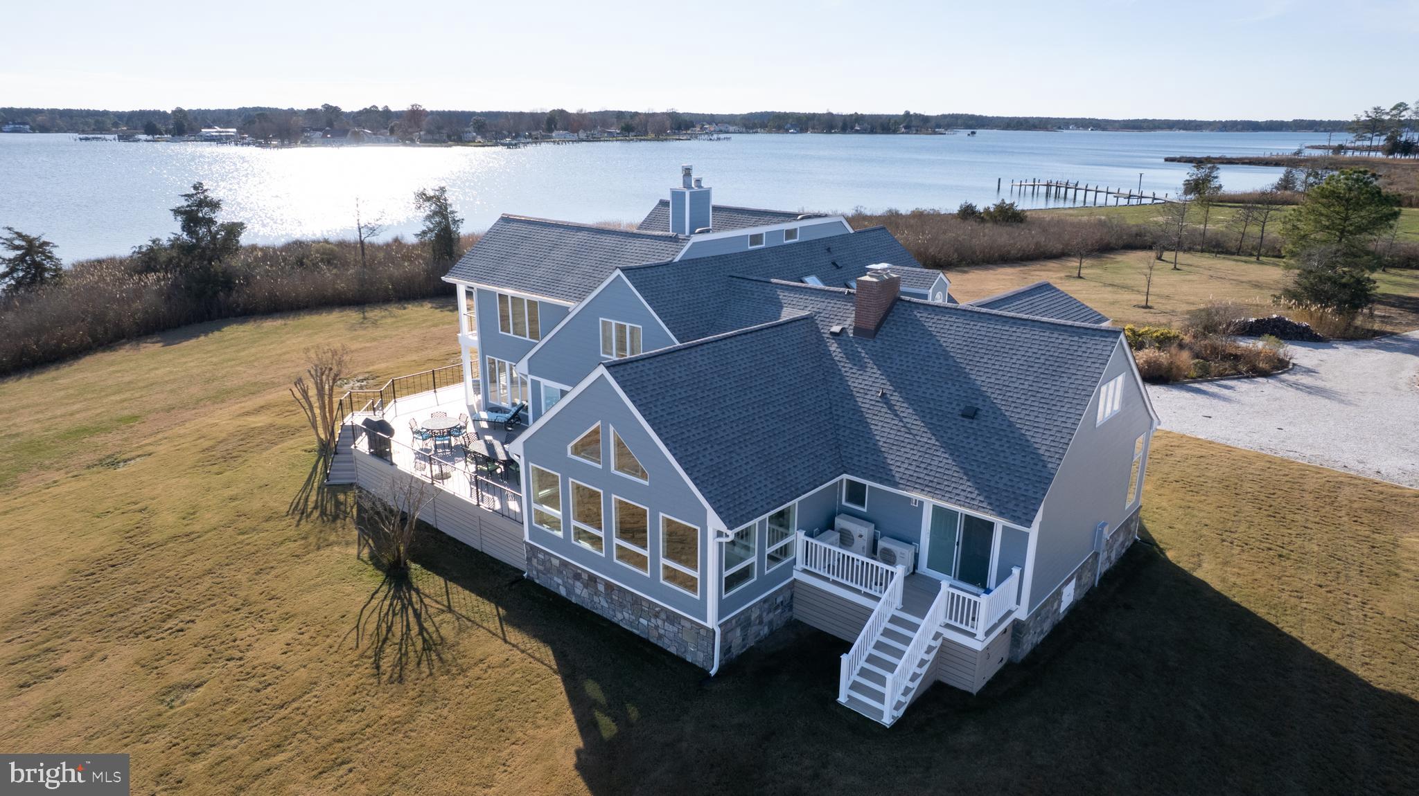 HERON HARBOR - Residential