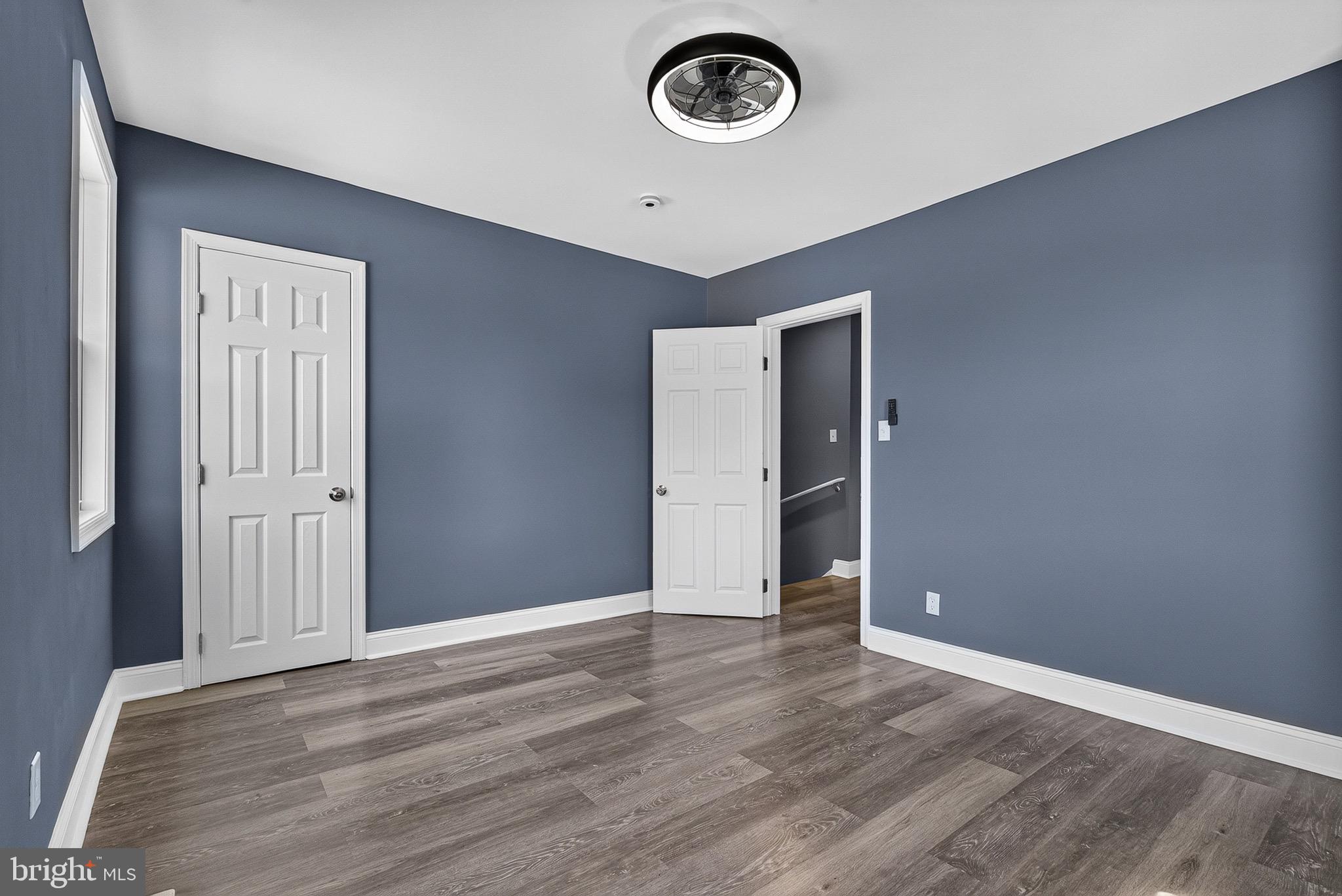 GLEN OAKS - Residential