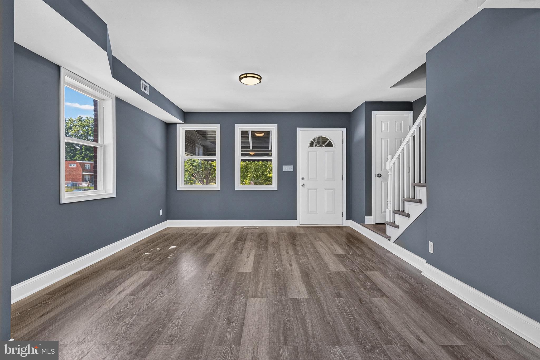 GLEN OAKS - Residential