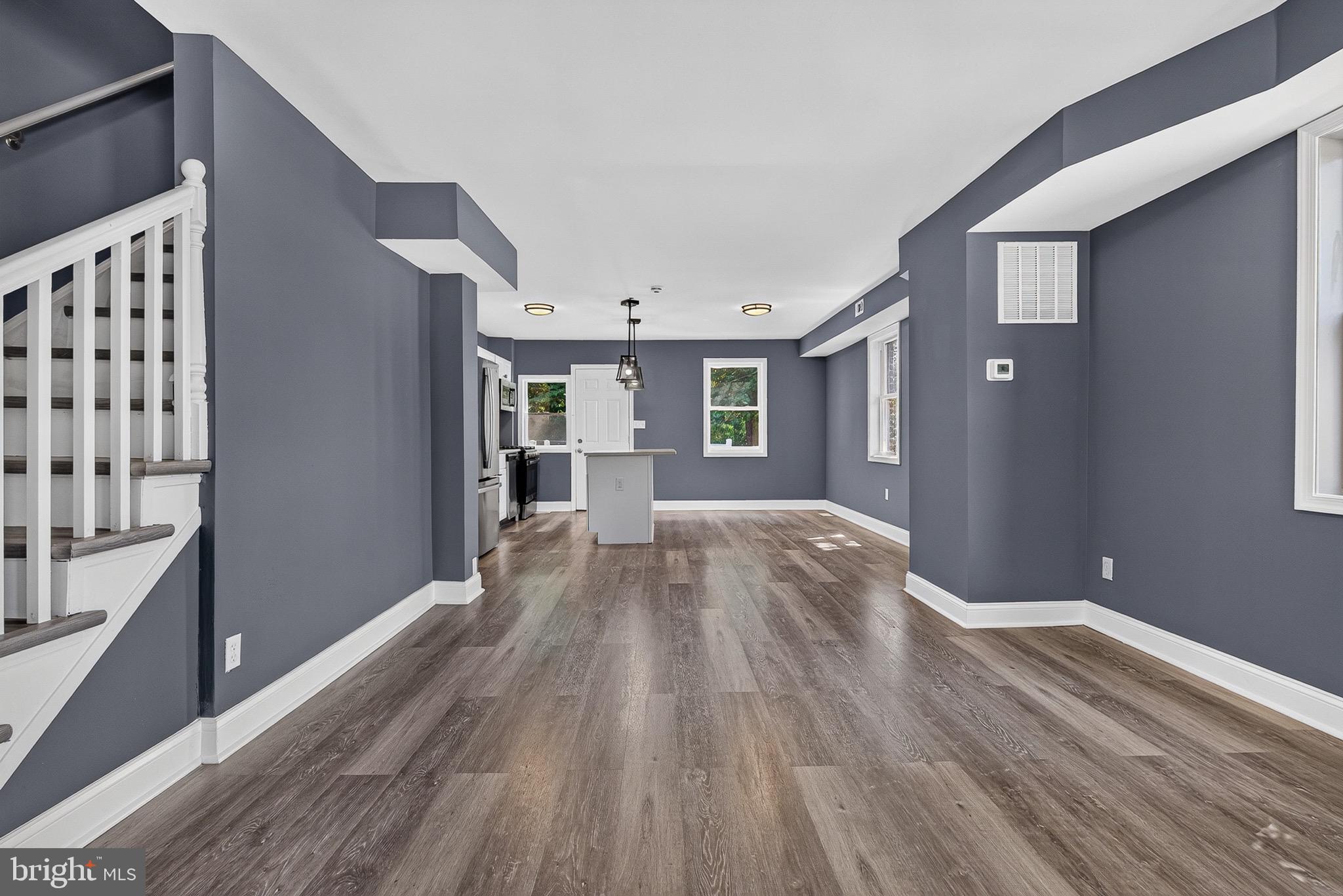 GLEN OAKS - Residential