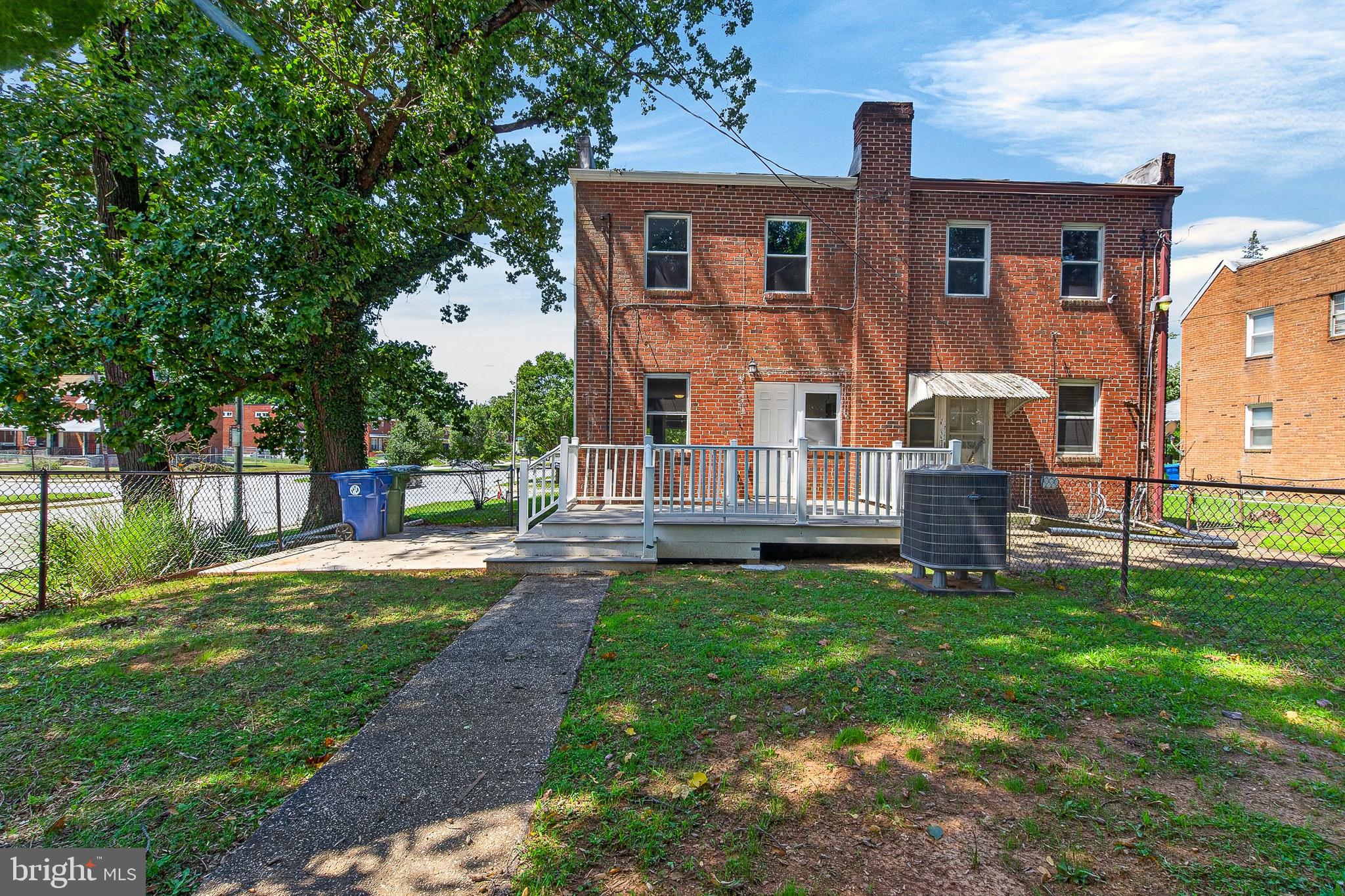 GLEN OAKS - Residential