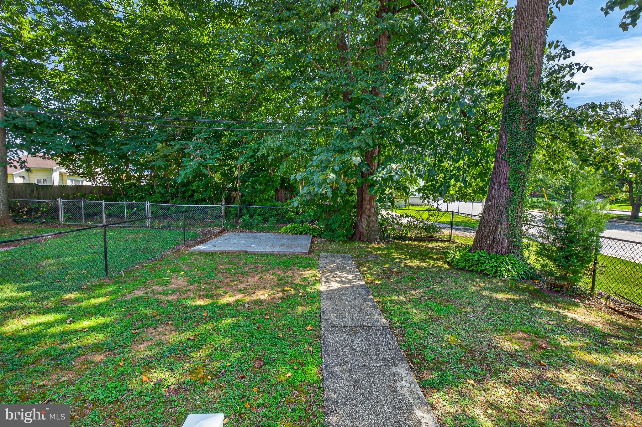 GLEN OAKS - Residential