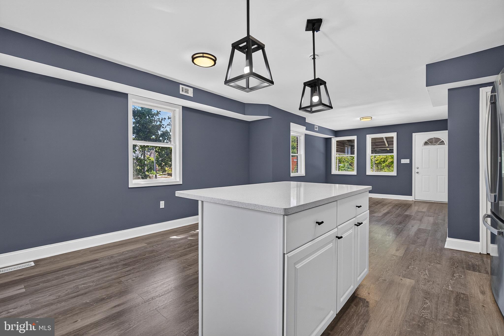 GLEN OAKS - Residential