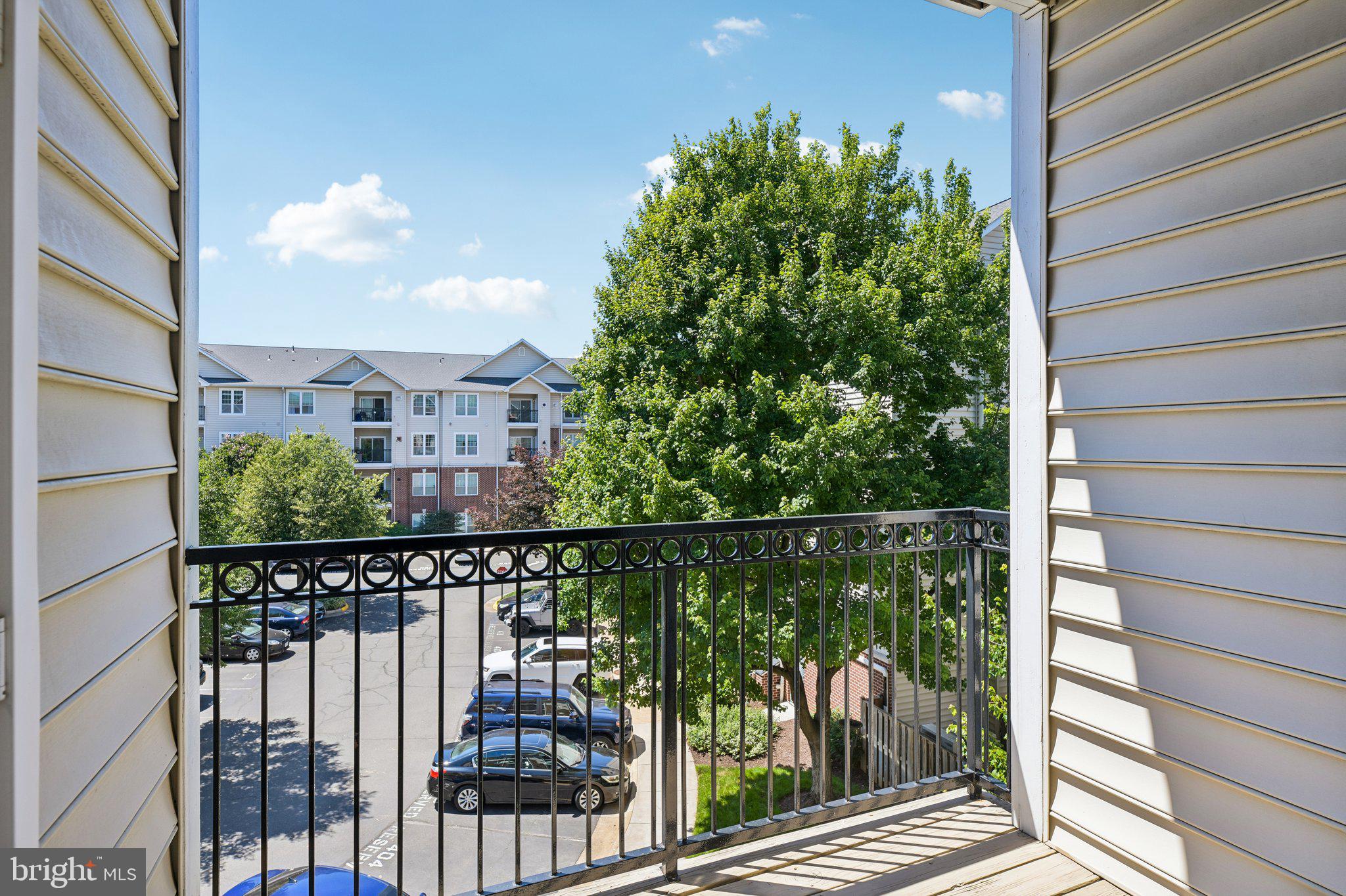 GATES OF MCLEAN - Residential