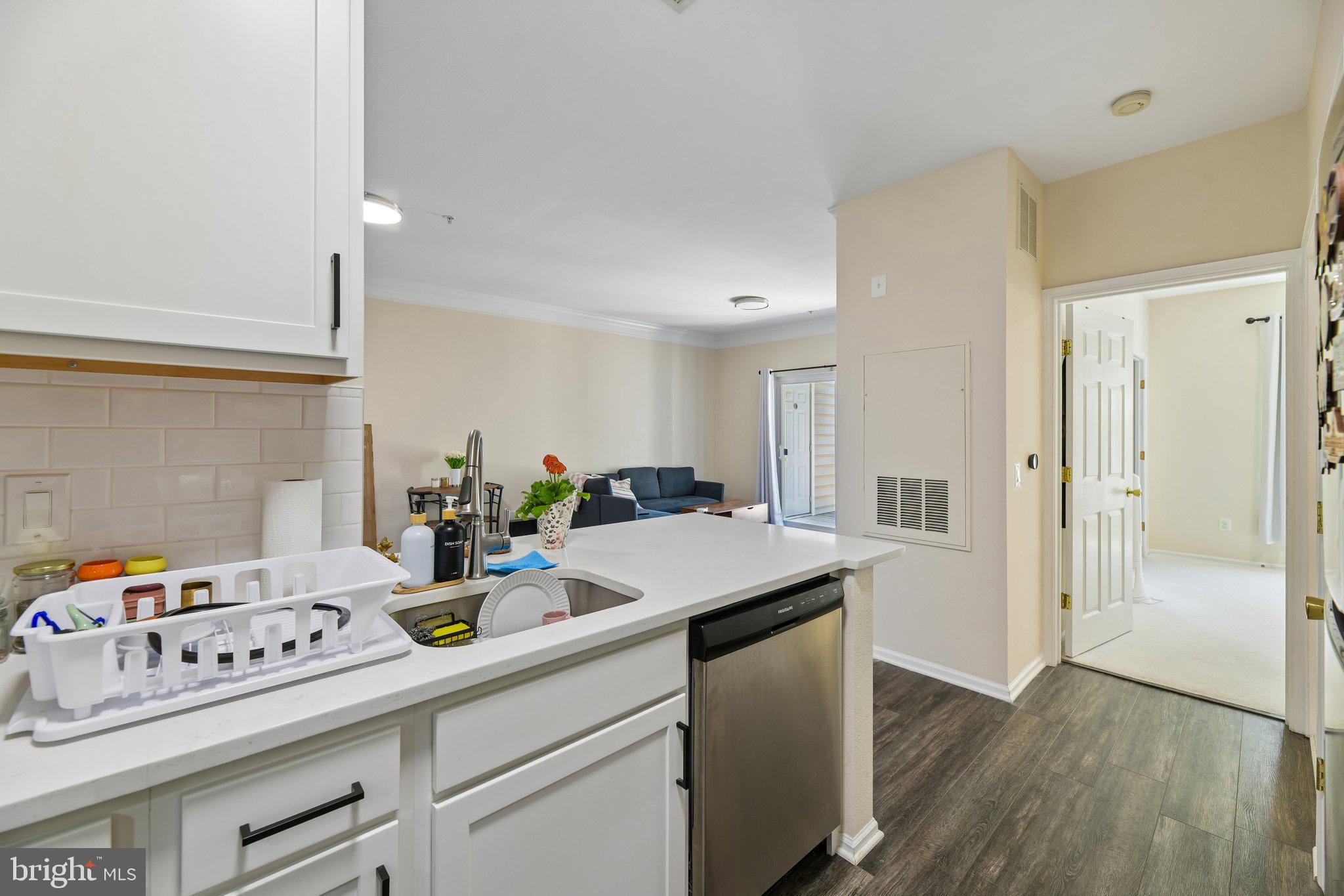 GATES OF MCLEAN - Residential