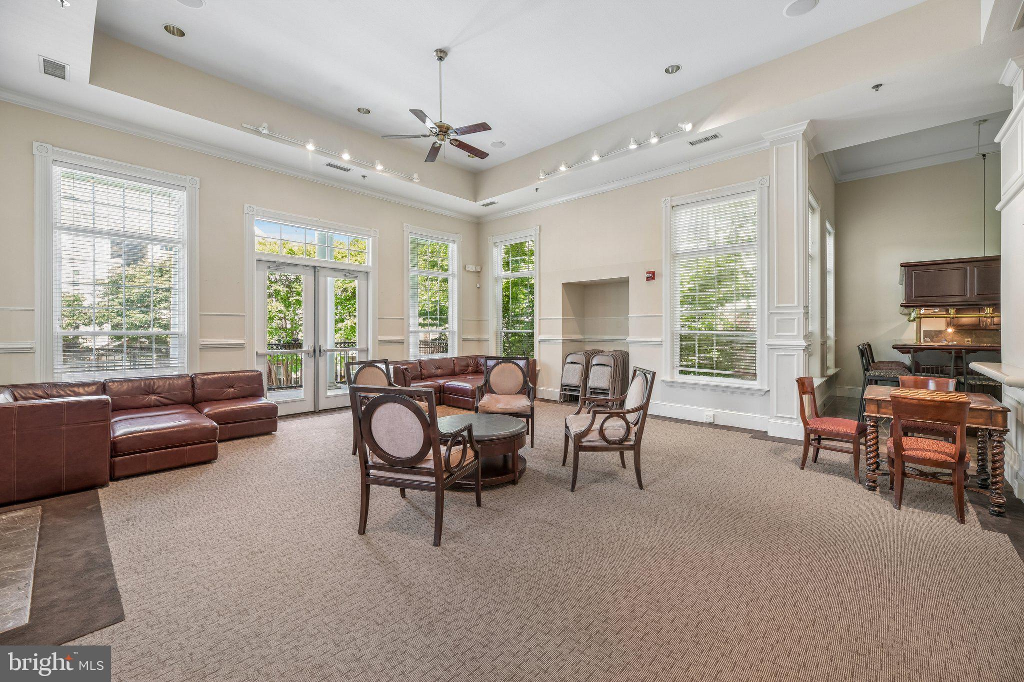 GATES OF MCLEAN - Residential