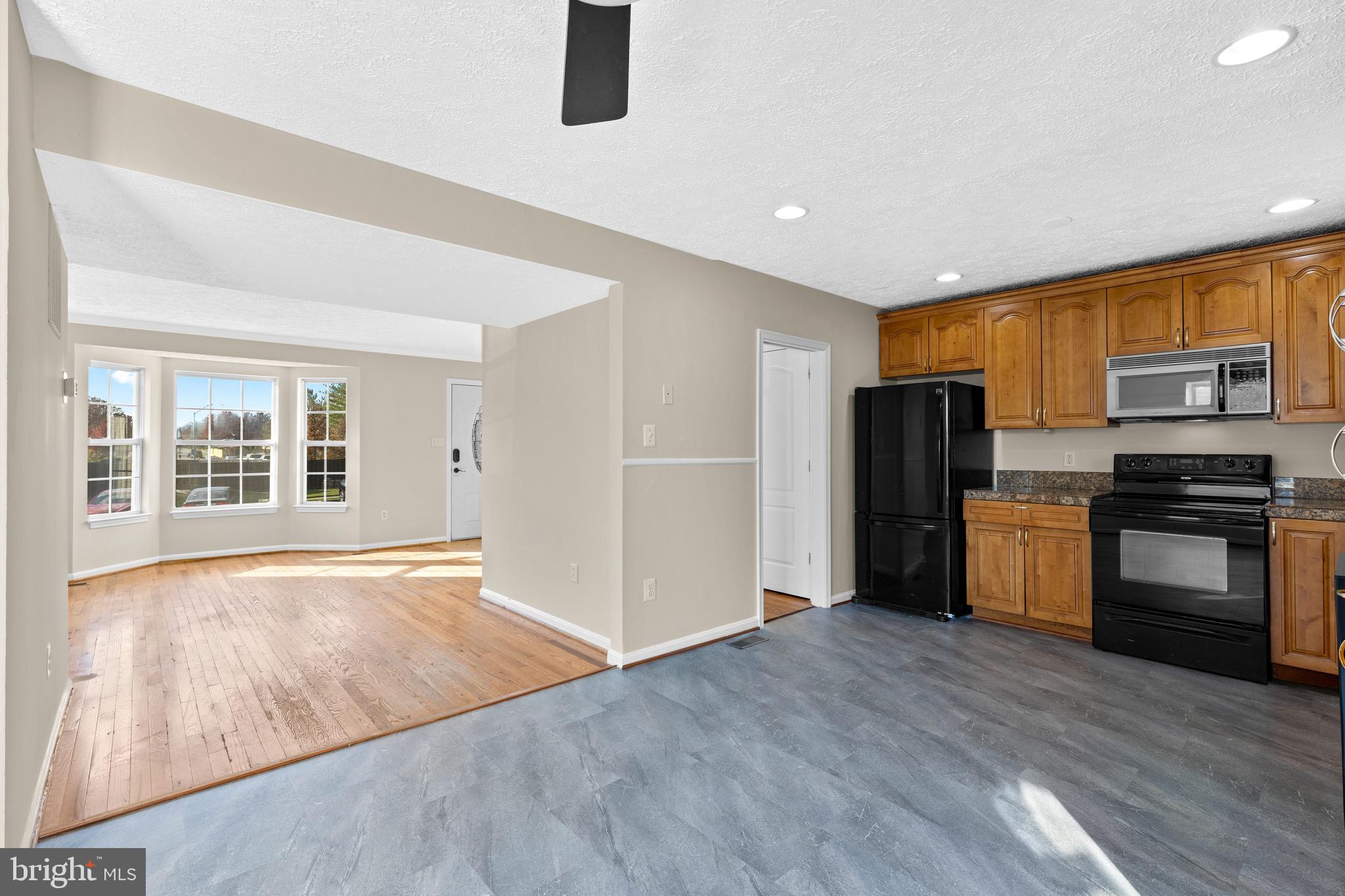 PARKVIEW TRAIL - Residential