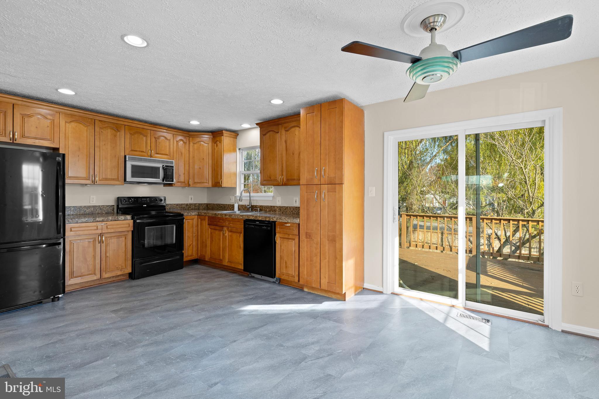 PARKVIEW TRAIL - Residential