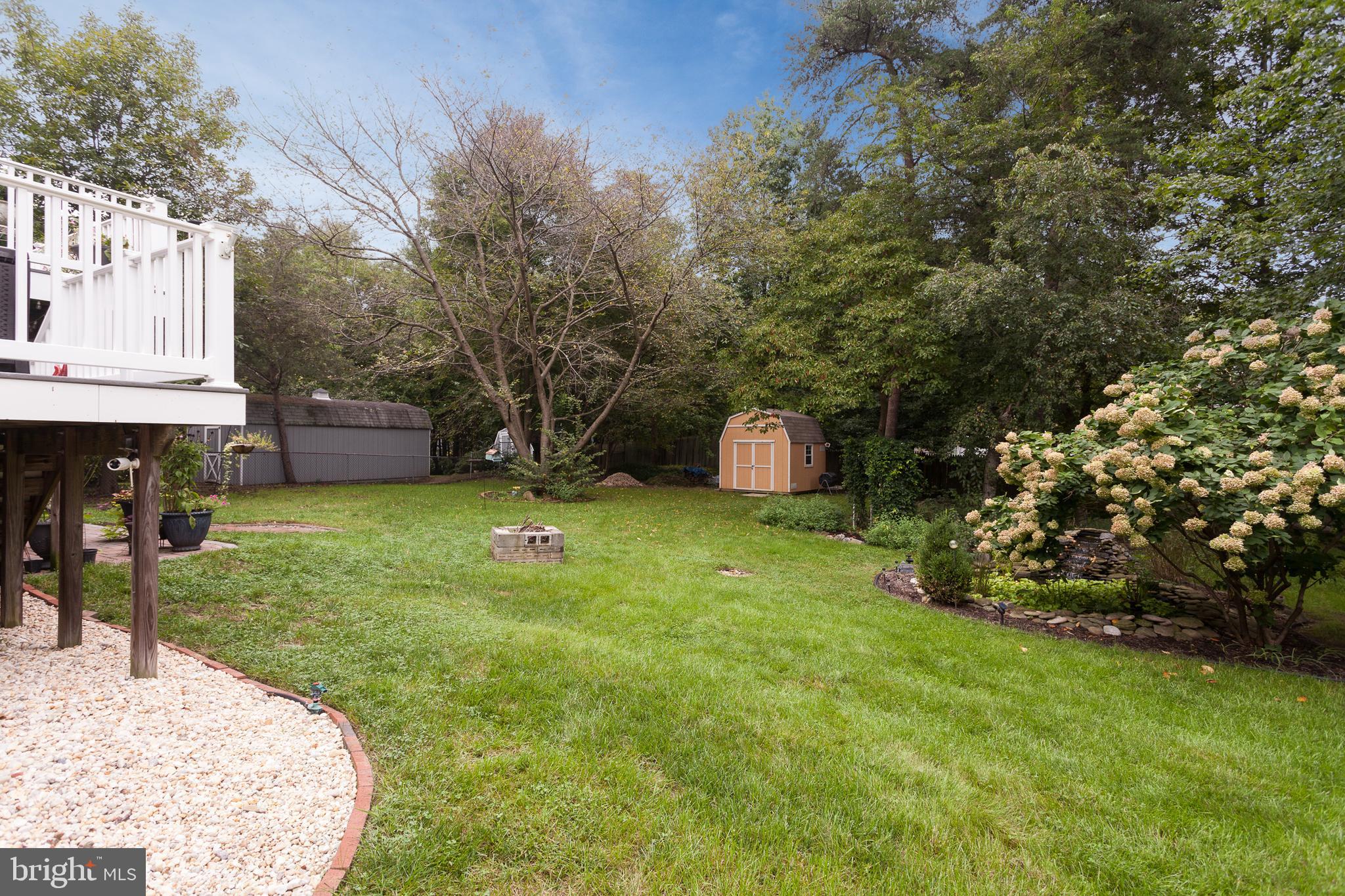 RIDGEFIELD - Residential