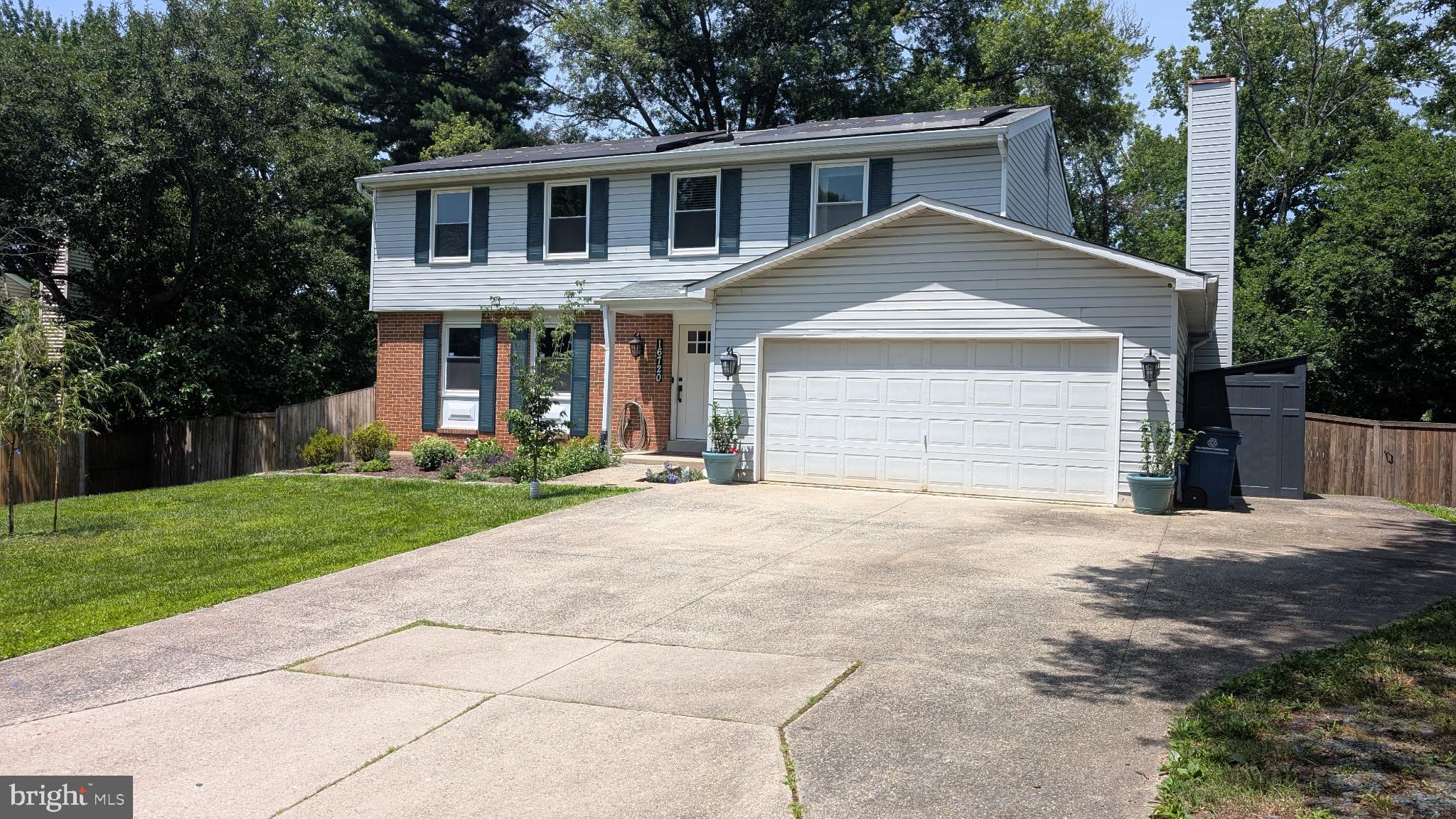 QUINCE ORCHARD MANOR - Residential