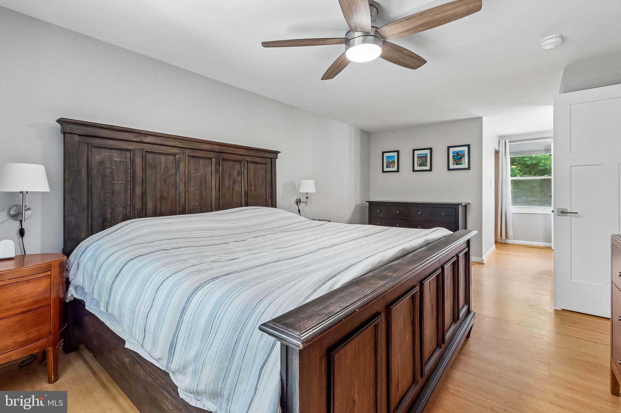 QUINCE ORCHARD MANOR - Residential