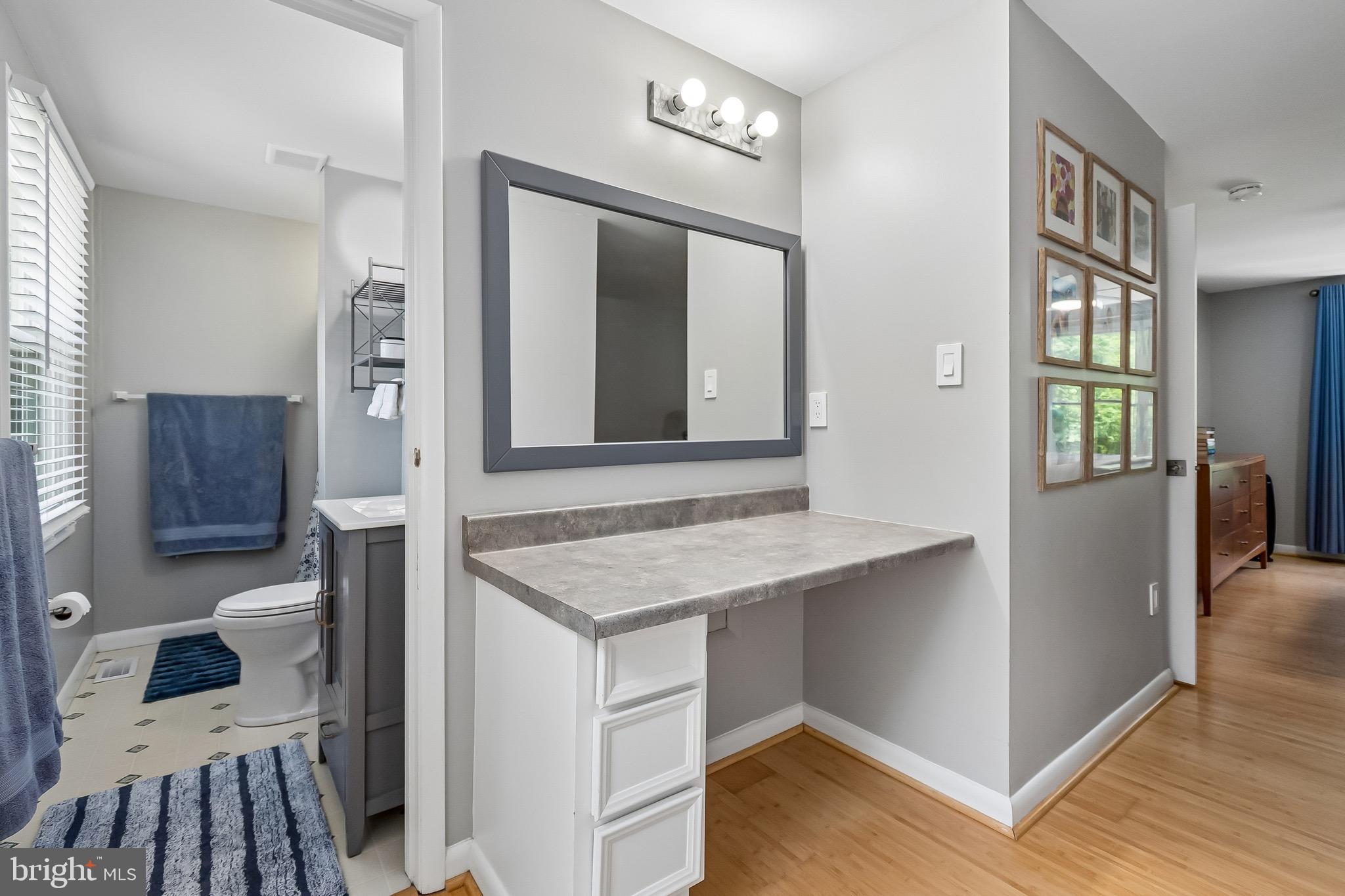 QUINCE ORCHARD MANOR - Residential