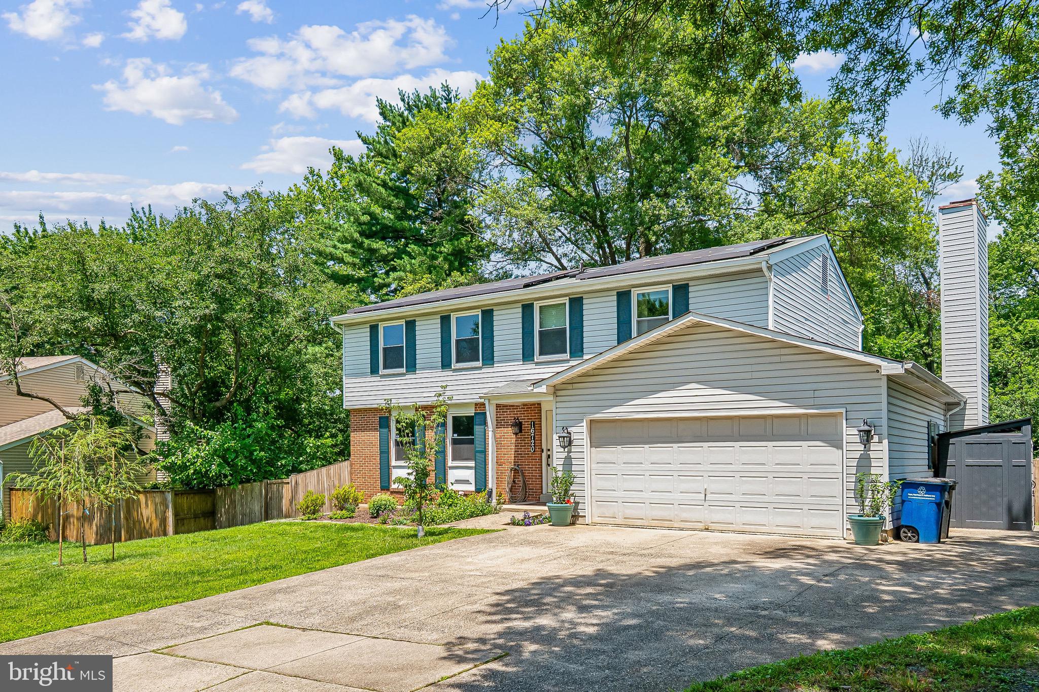 QUINCE ORCHARD MANOR - Residential