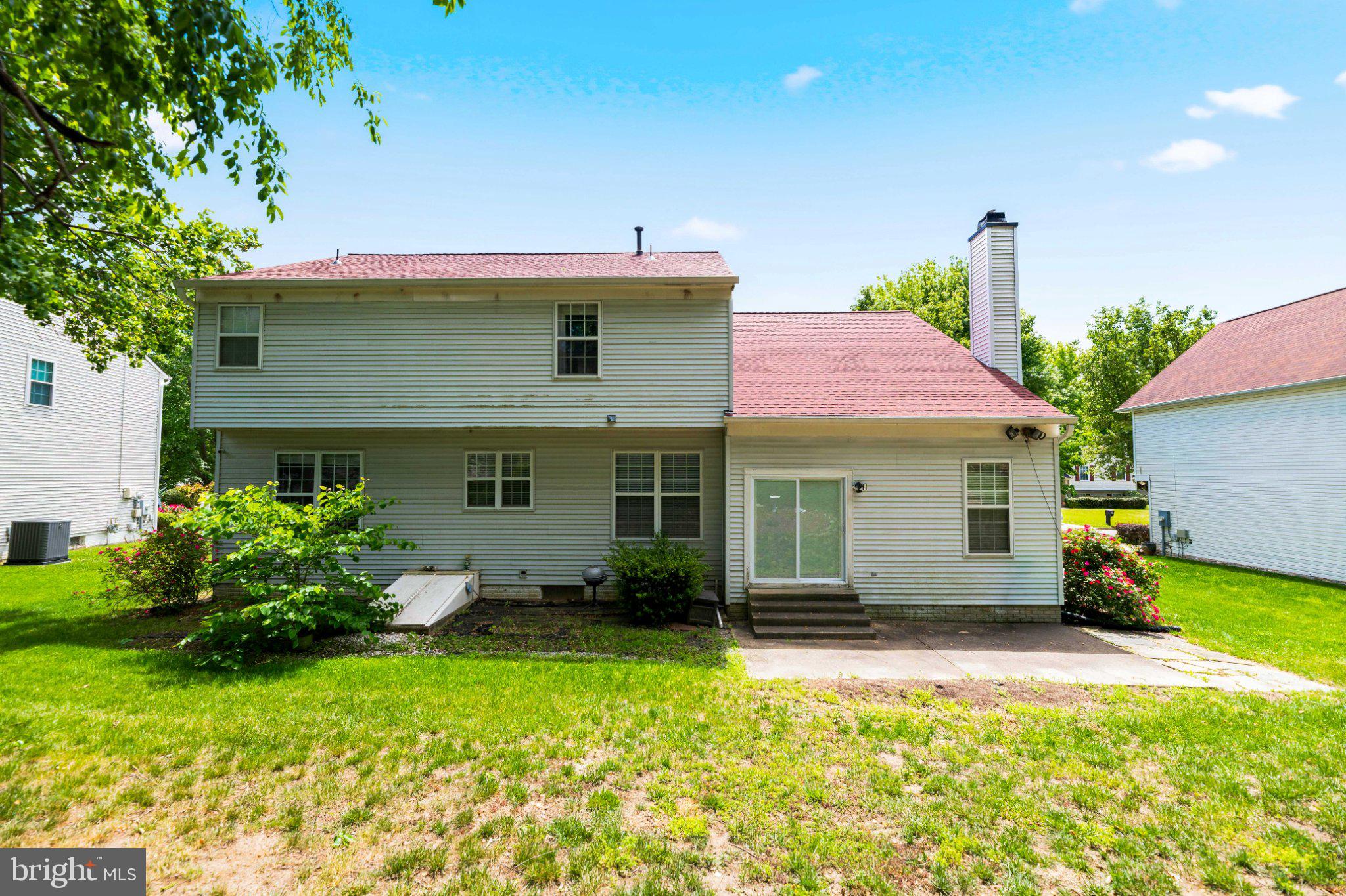 LARGO WOODS - Residential