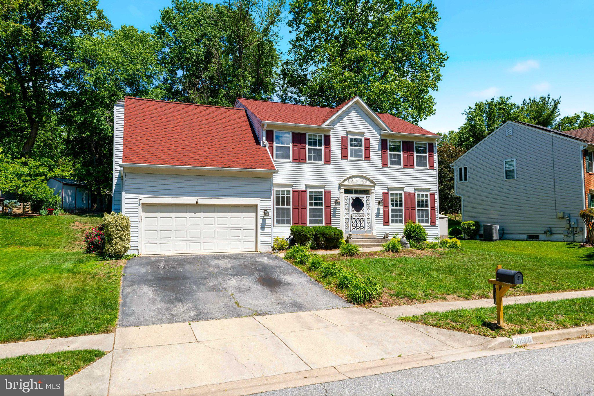 LARGO WOODS - Residential