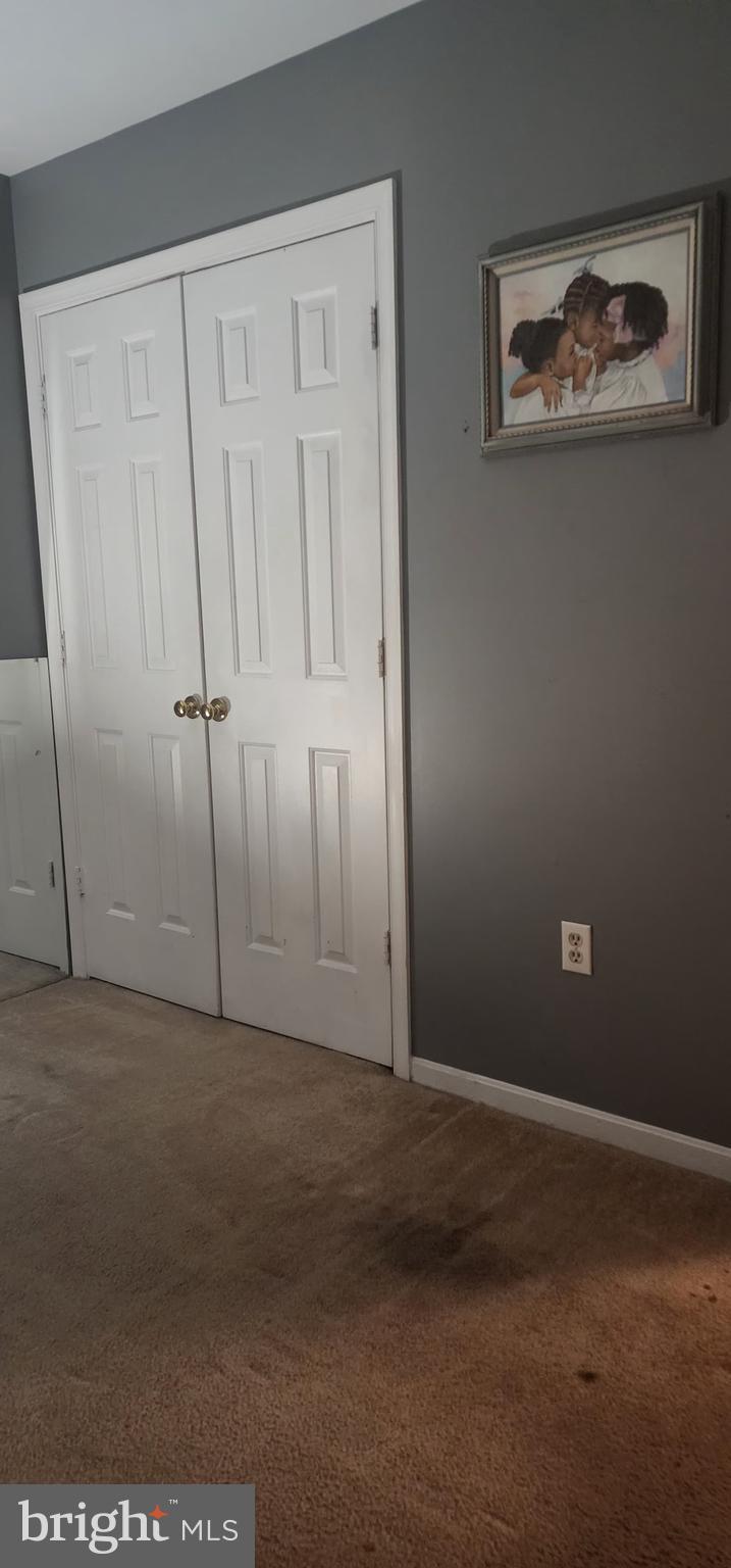 LARGO WOODS - Residential