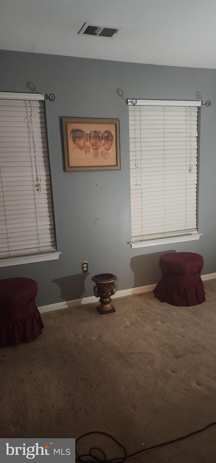 LARGO WOODS - Residential