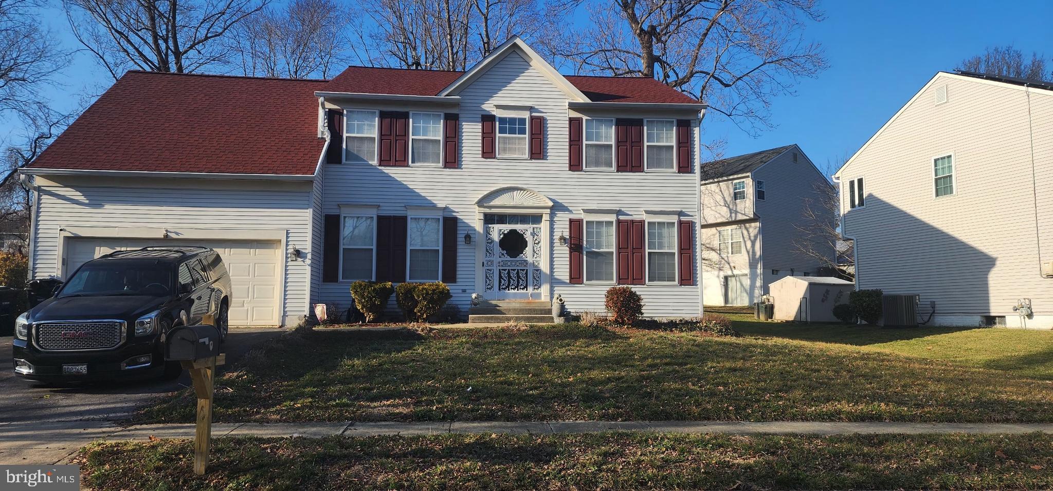 LARGO WOODS - Residential