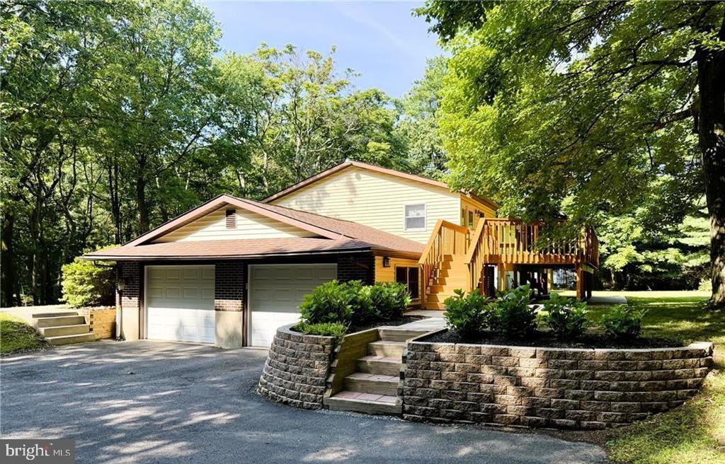 NIS HOLLOW ACRES - Residential