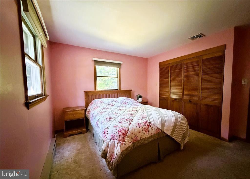 NIS HOLLOW ACRES - Residential