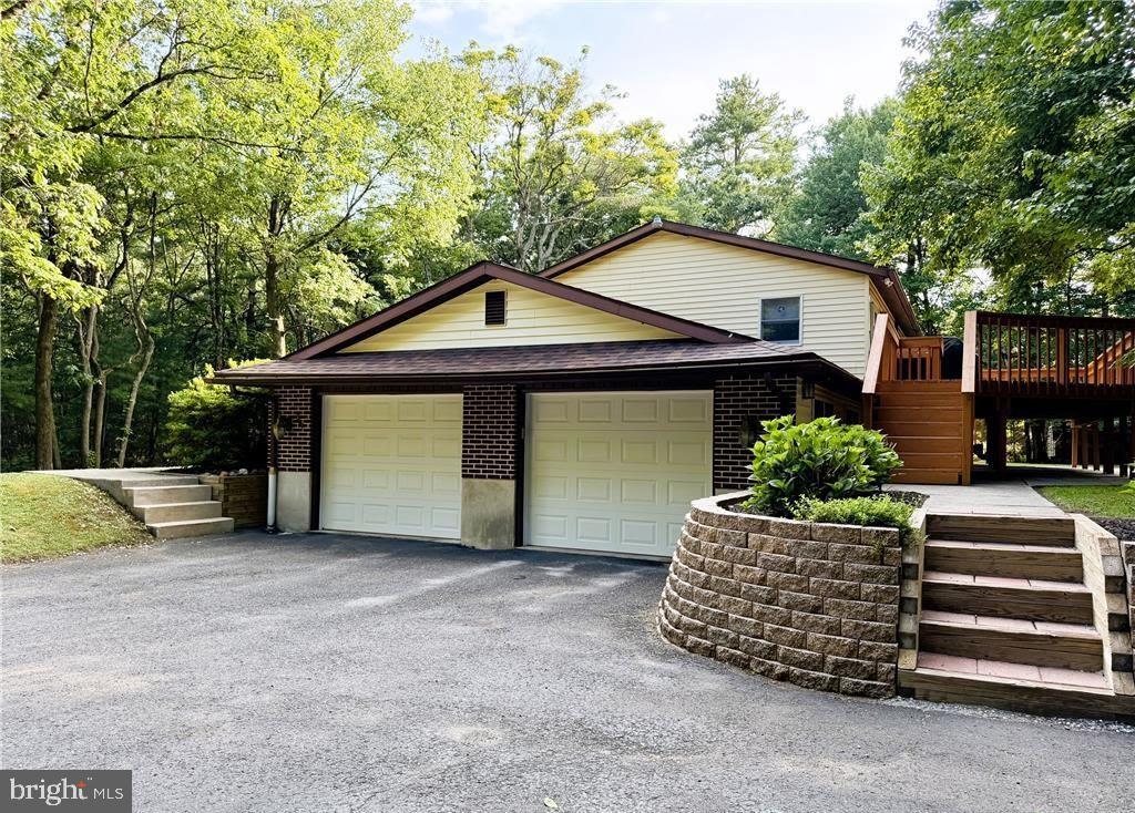 NIS HOLLOW ACRES - Residential