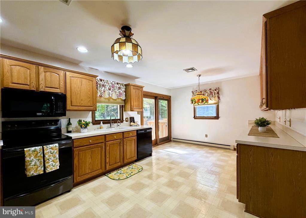 NIS HOLLOW ACRES - Residential