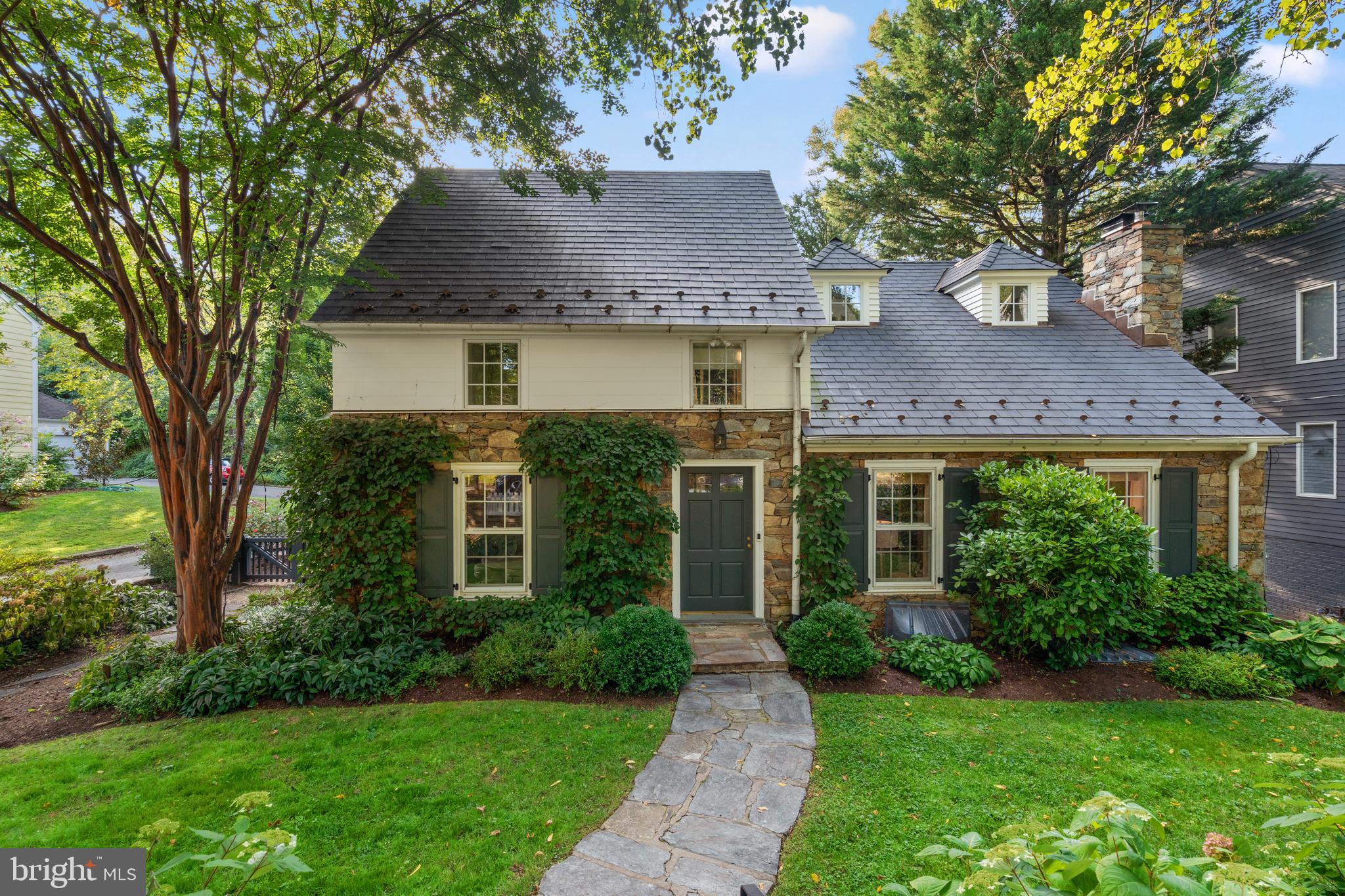 SOMERSET - Residential