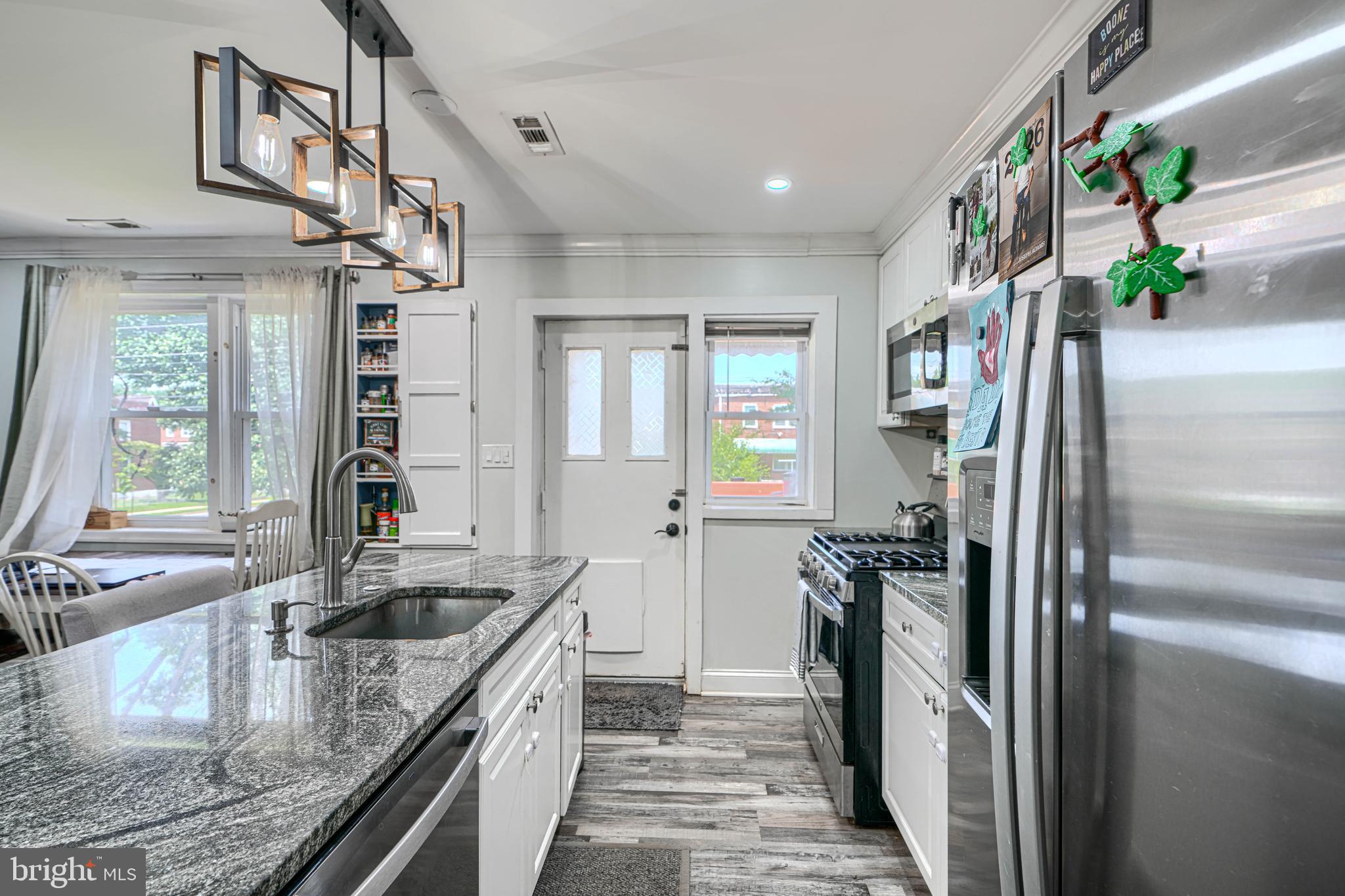 ROGNEL HEIGHTS - Residential
