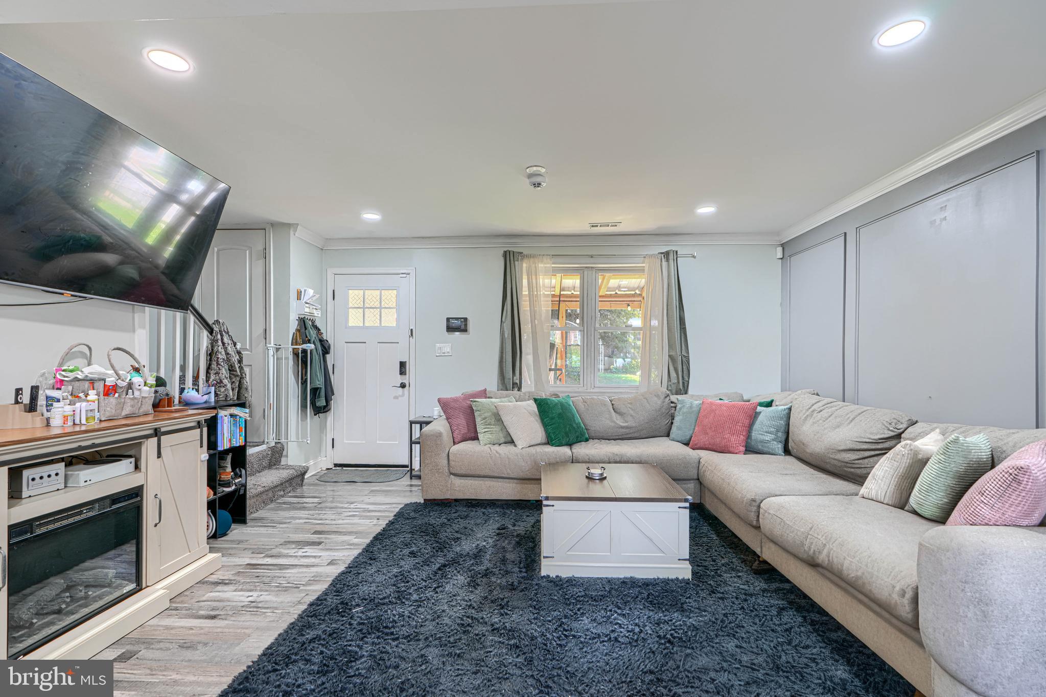 ROGNEL HEIGHTS - Residential