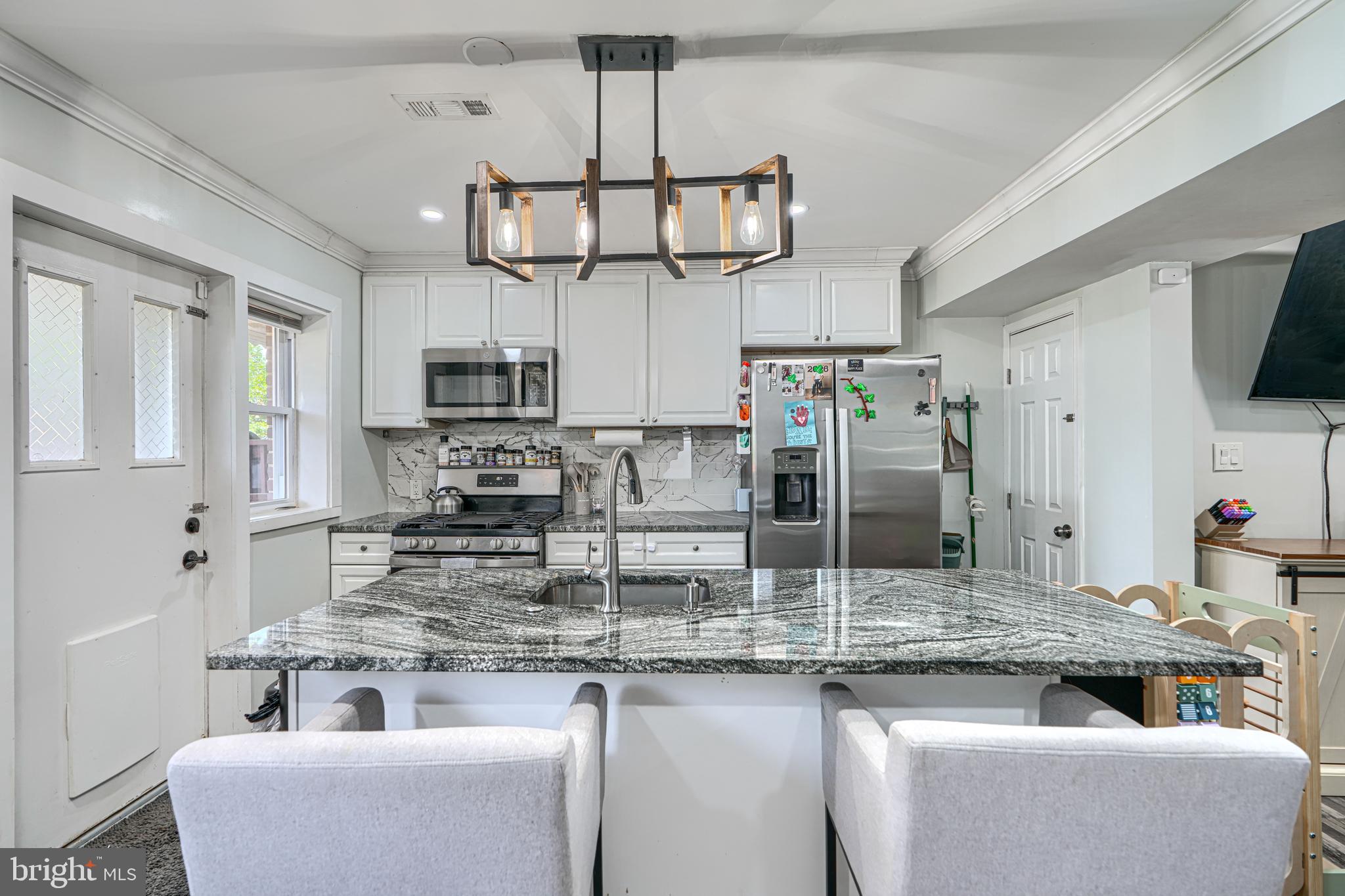 ROGNEL HEIGHTS - Residential