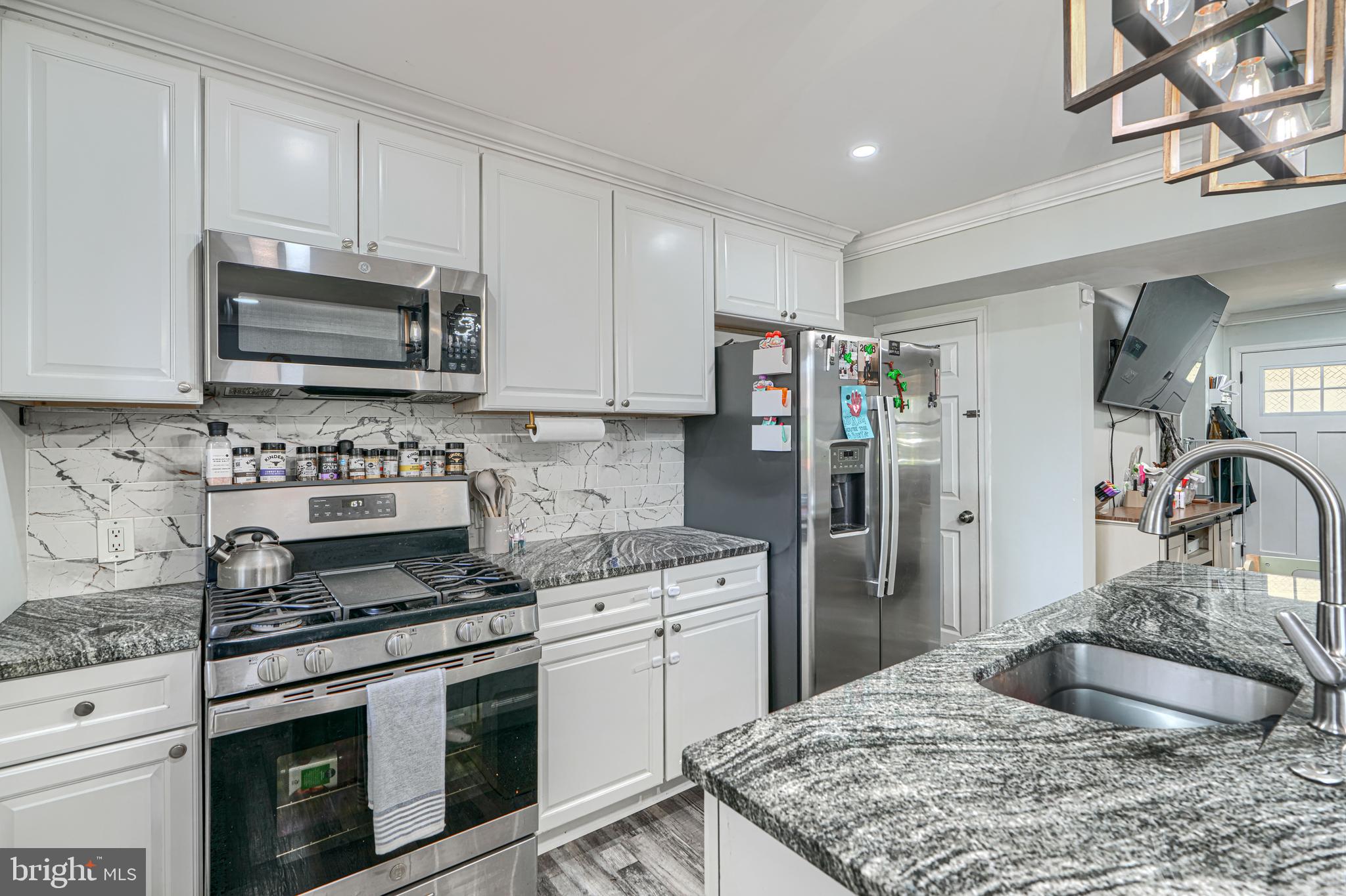 ROGNEL HEIGHTS - Residential