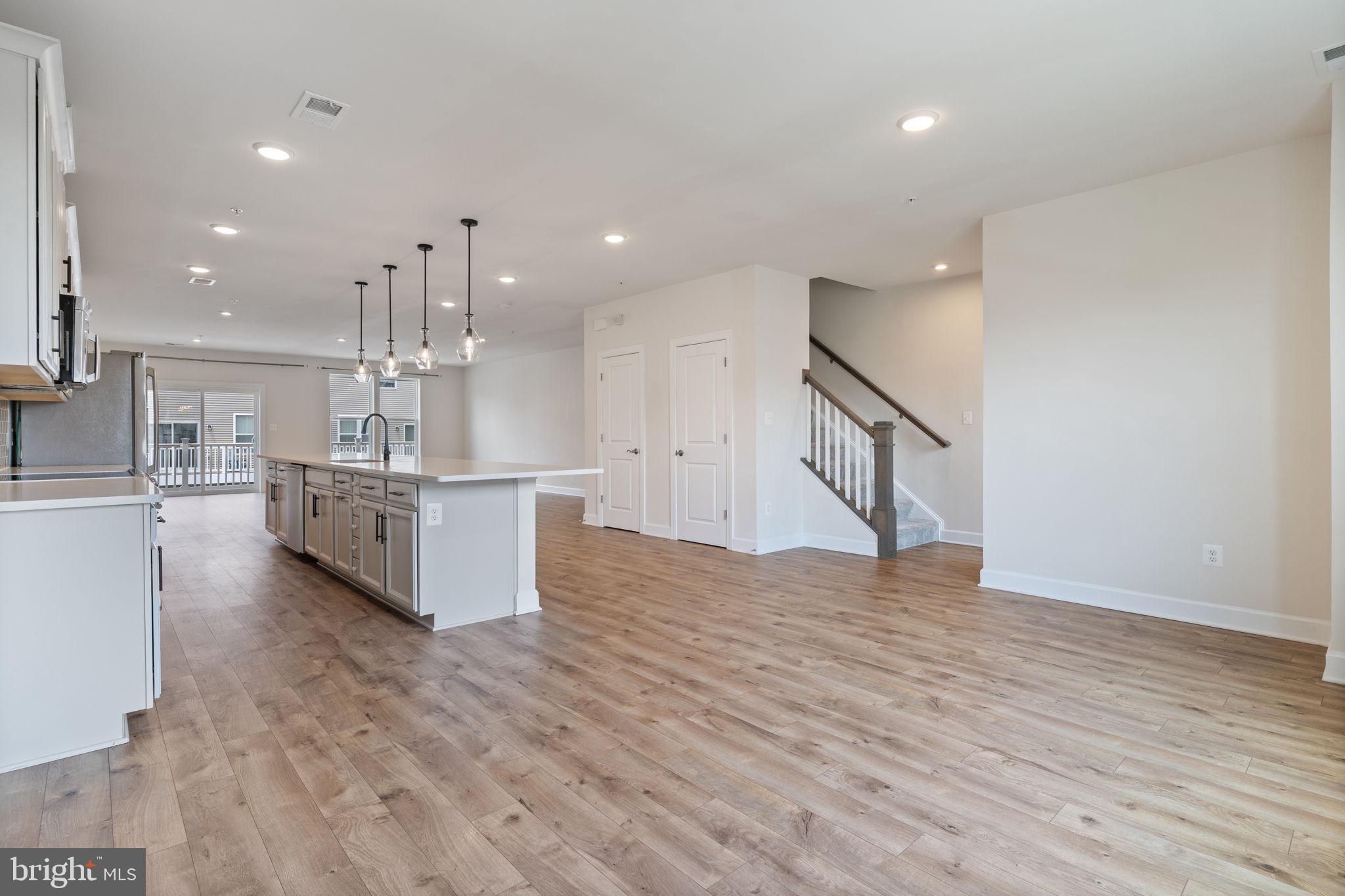 ARUNDEL VILLAGE - Residential