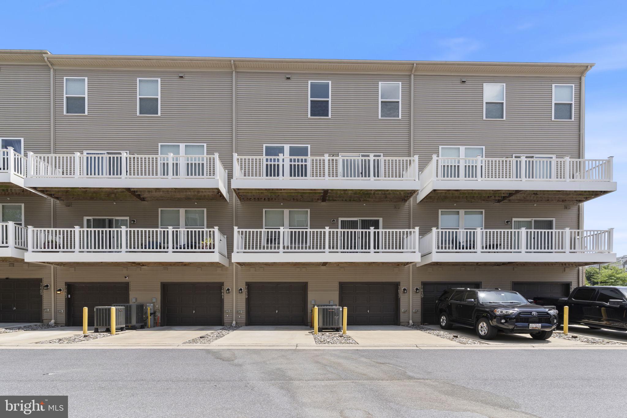 ARUNDEL VILLAGE - Residential