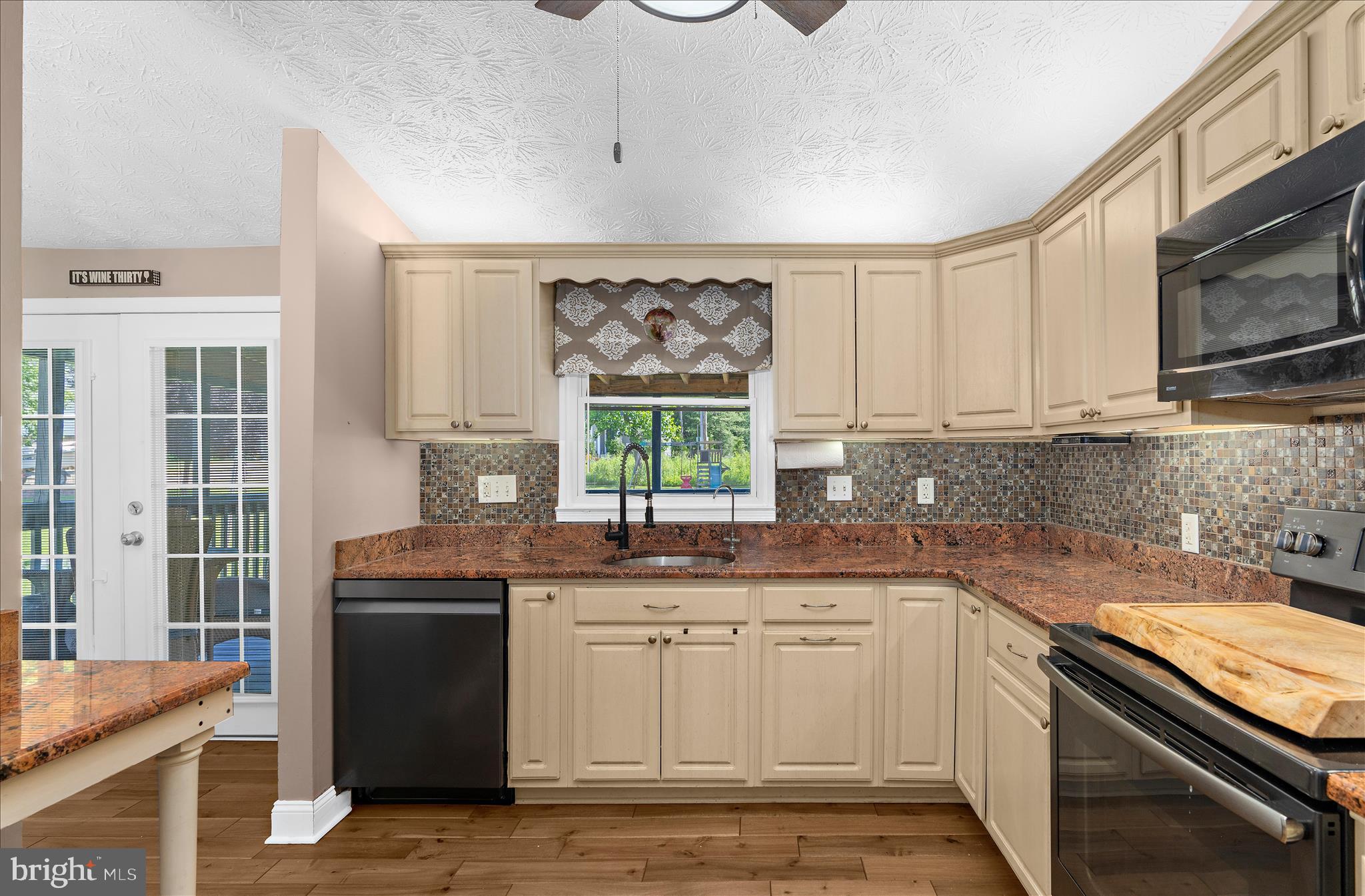 SUE CREEK LANDING - Residential