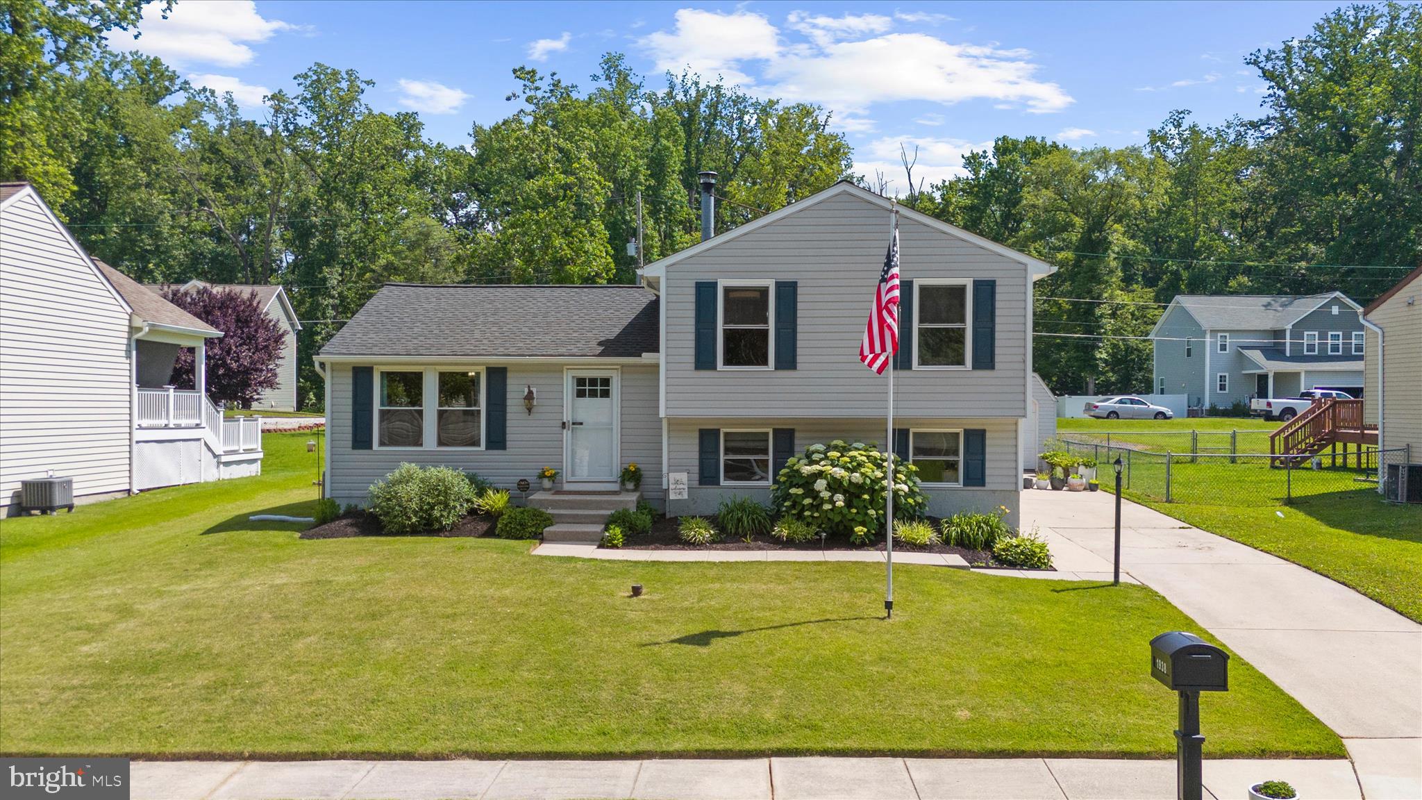 SUE CREEK LANDING - Residential
